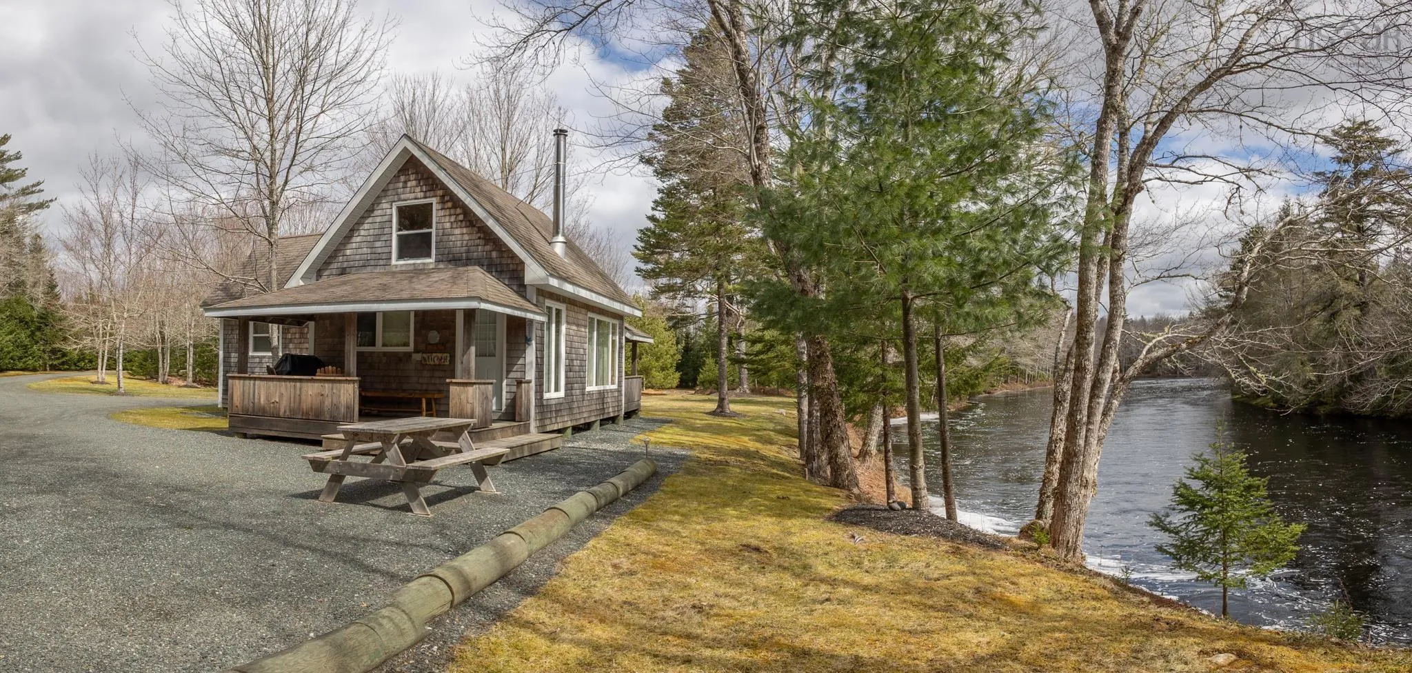 790 Depot Road, East Kemptville, NS B5A 5P4, 1 Bedroom Bedrooms, ,1 BathroomBathrooms,Residential,For Sale,Depot,202517946