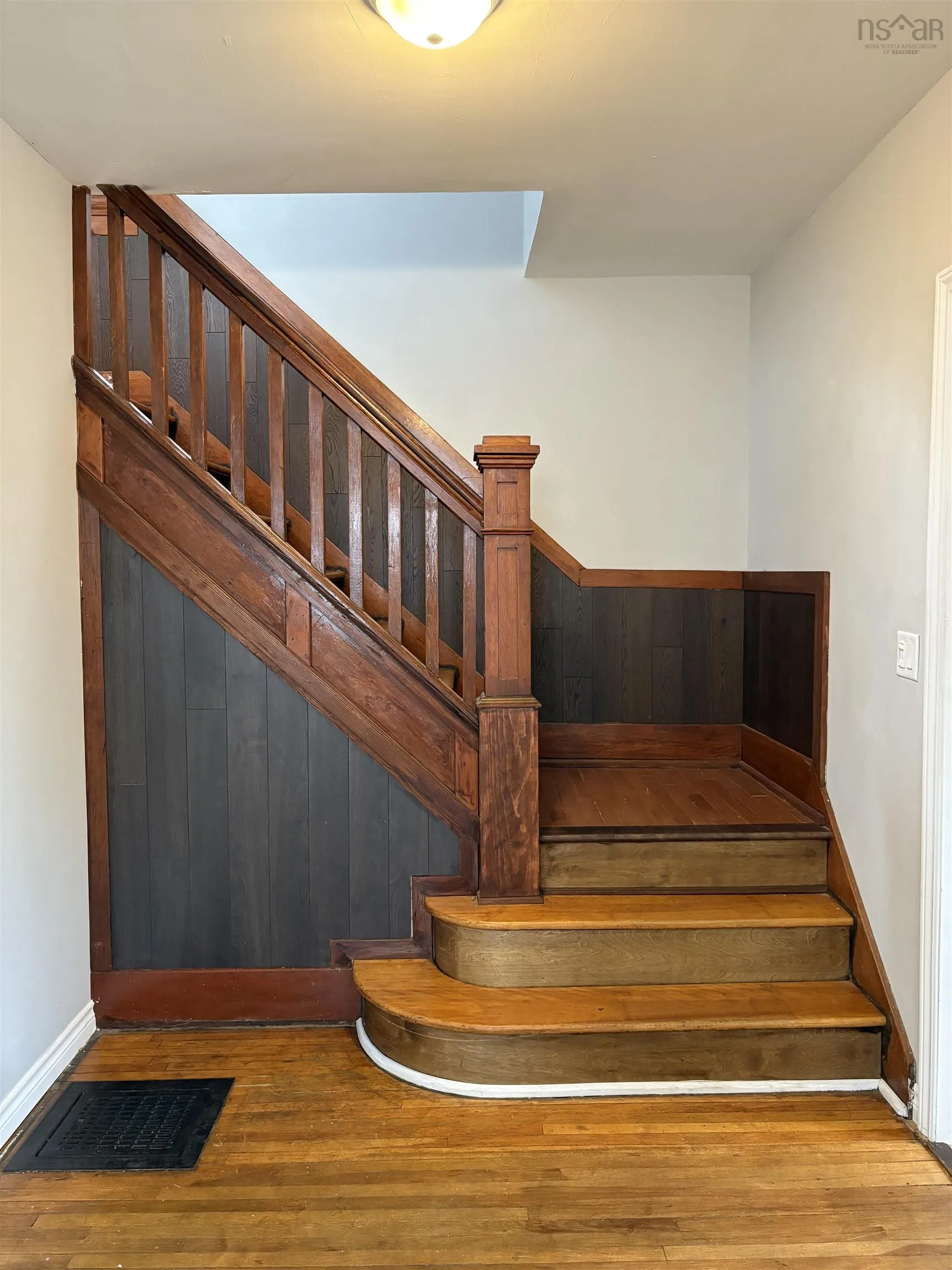 1196 Prince Street, Truro, NS B2N 1J4, 5 Bedrooms Bedrooms, ,2 BathroomsBathrooms,Residential,For Sale,Prince,202519785