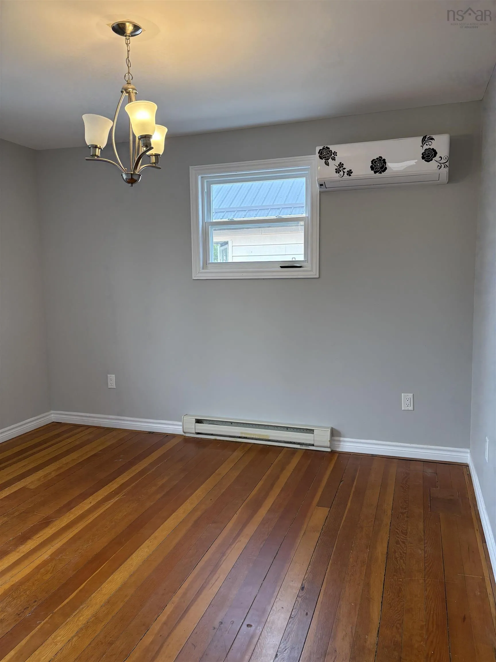1196 Prince Street, Truro, NS B2N 1J4, 5 Bedrooms Bedrooms, ,2 BathroomsBathrooms,Residential,For Sale,Prince,202519785