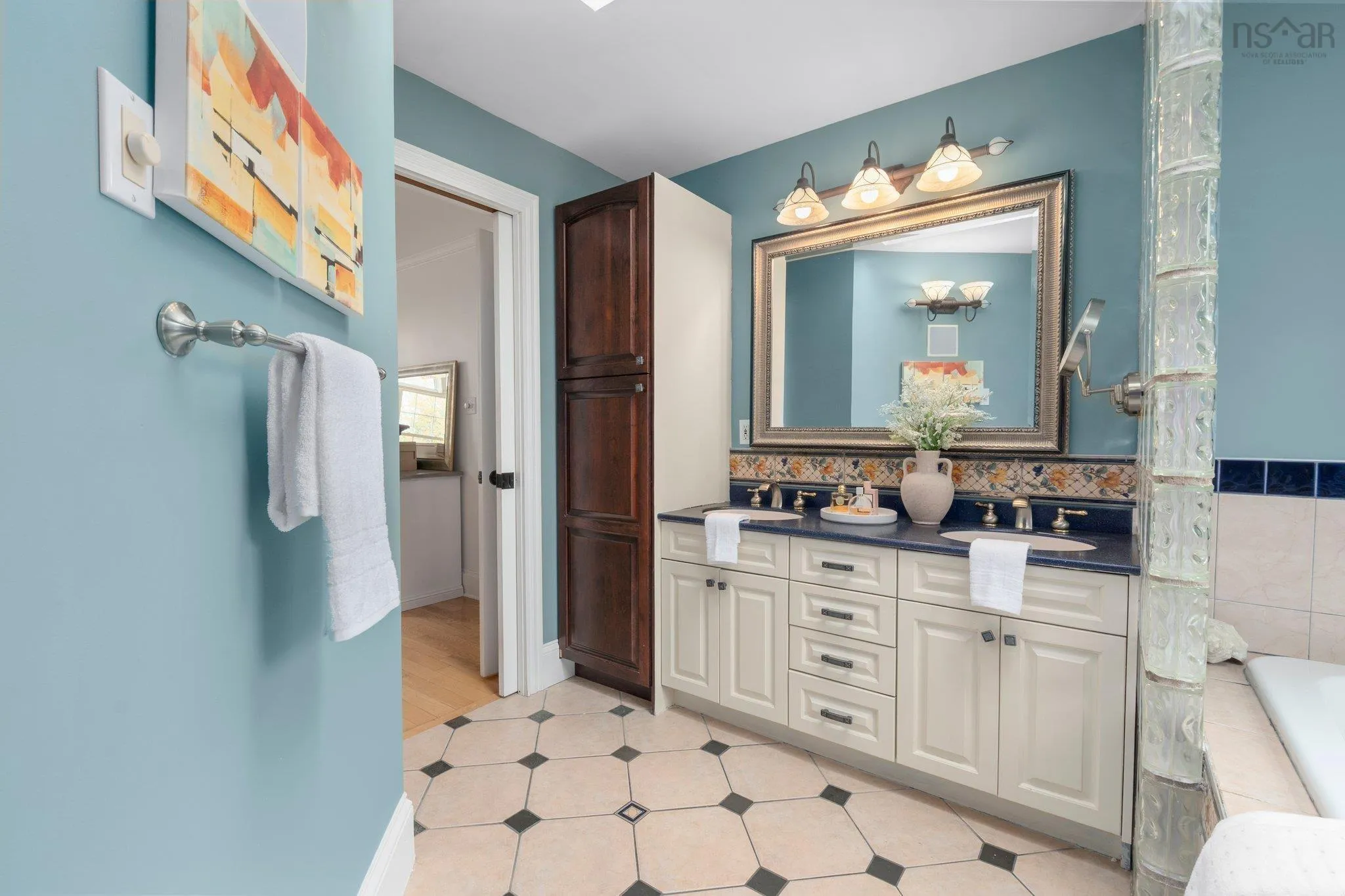 39 Canfield Court, Bedford, NS B4A 3S4, 6 Bedrooms Bedrooms, ,4 BathroomsBathrooms,Residential,For Sale,Canfield,202511478