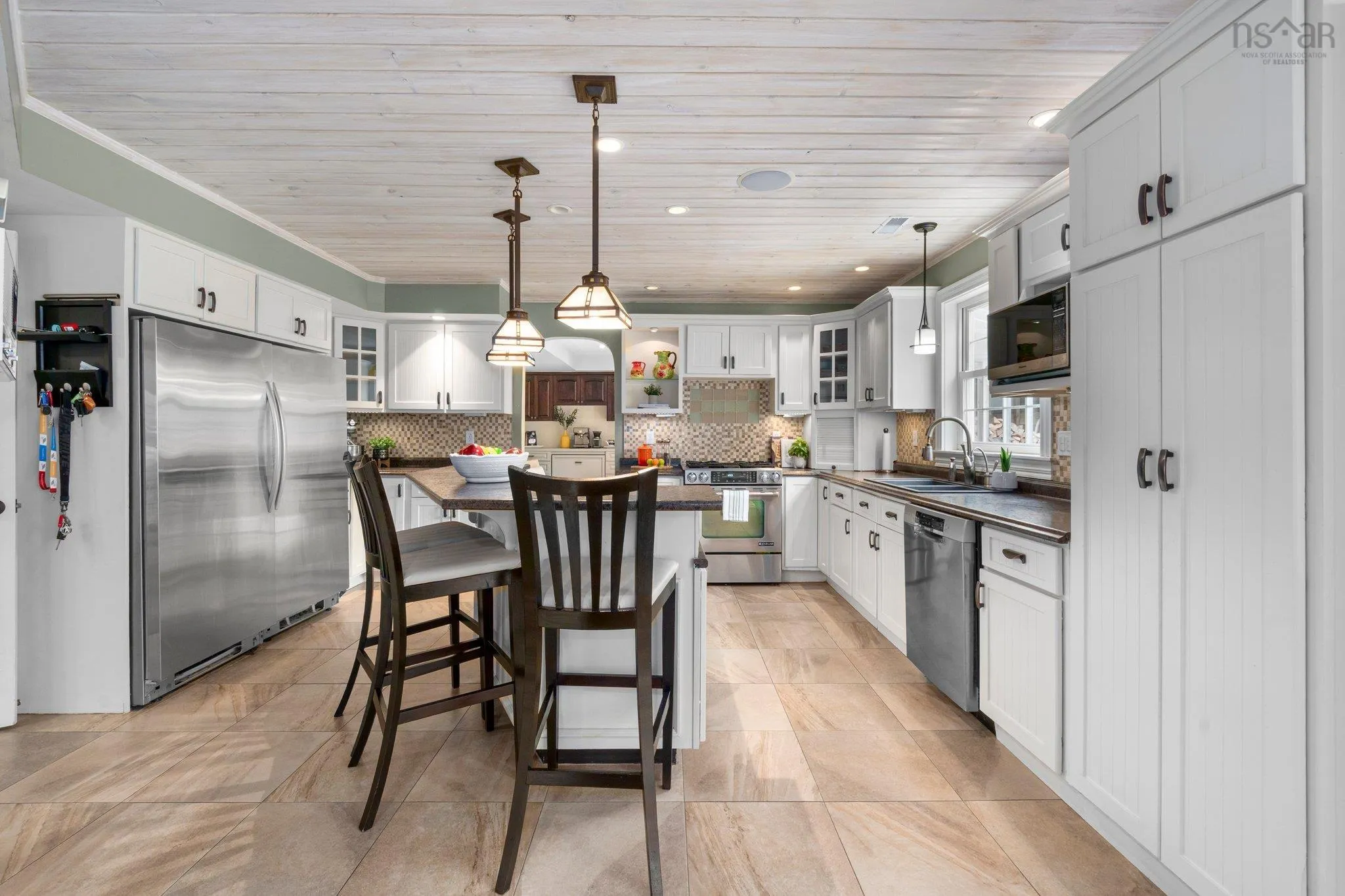 39 Canfield Court, Bedford, NS B4A 3S4, 6 Bedrooms Bedrooms, ,4 BathroomsBathrooms,Residential,For Sale,Canfield,202511478