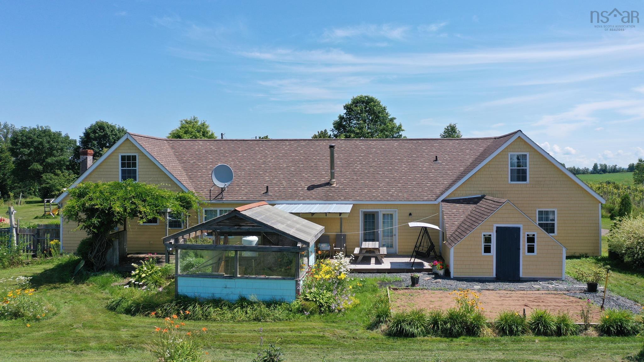 115 Magee Road, Port Williams NS B0P 1T0, 8 Bedrooms Bedrooms, ,3 BathroomsBathrooms,Residential,For Sale,Magee,202317445