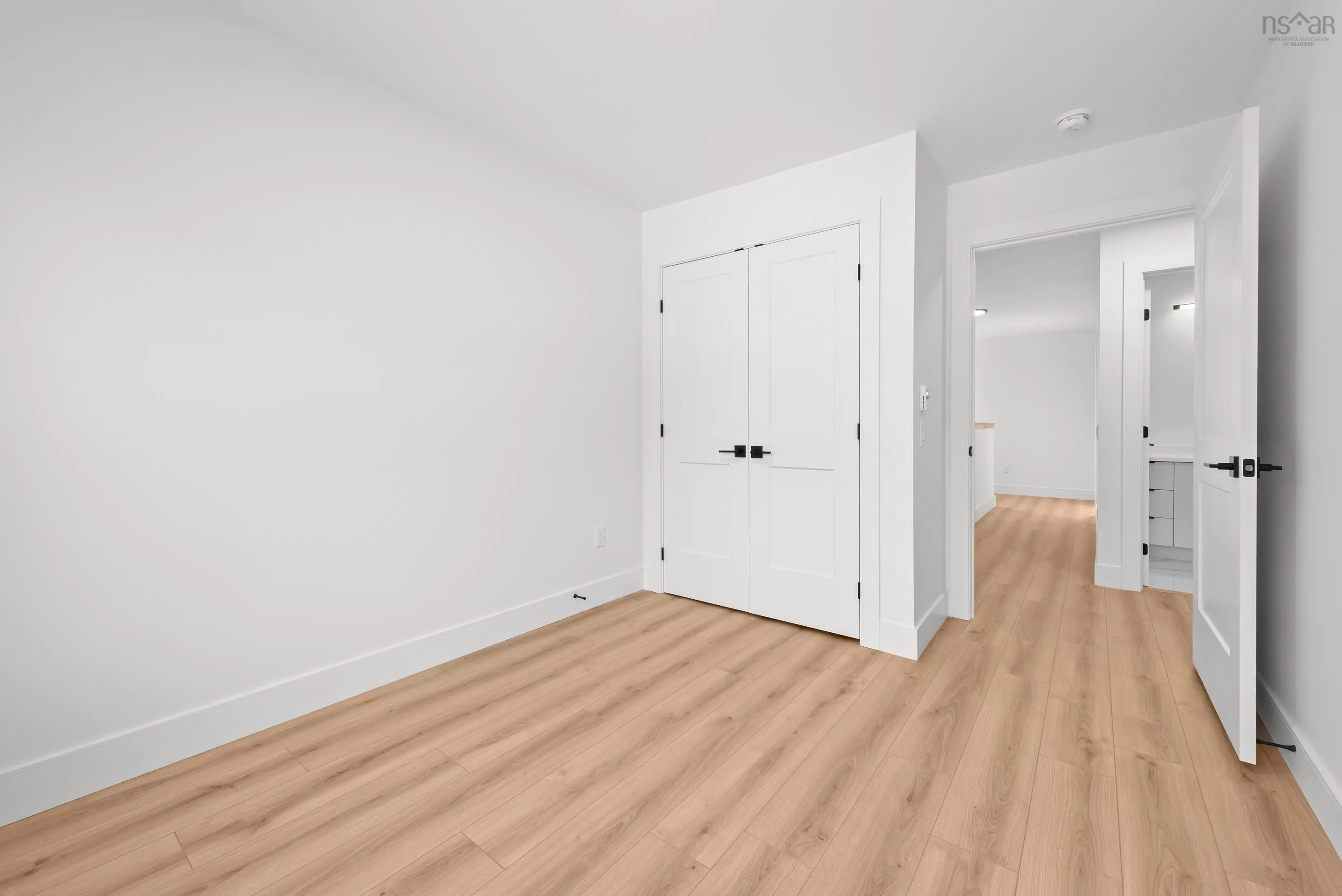 130 Colonial Crescent, Halifax, NS B3R 0H8, 5 Bedrooms Bedrooms, ,Residential Income,For Sale,Colonial,202523773