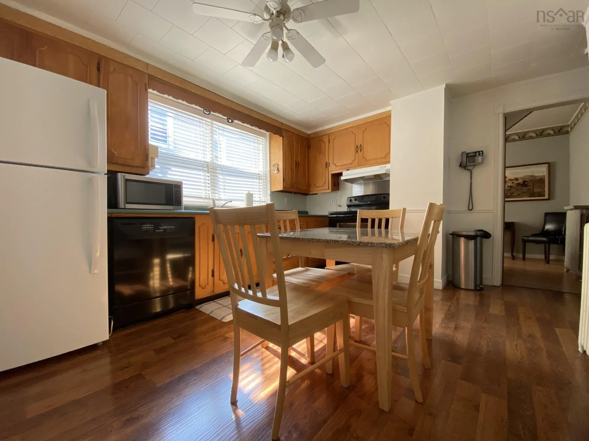 19 Regent Street, North Sydney, NS B2A 2E3, 3 Bedrooms Bedrooms, ,1 BathroomBathrooms,Residential,For Sale,Regent,202518919