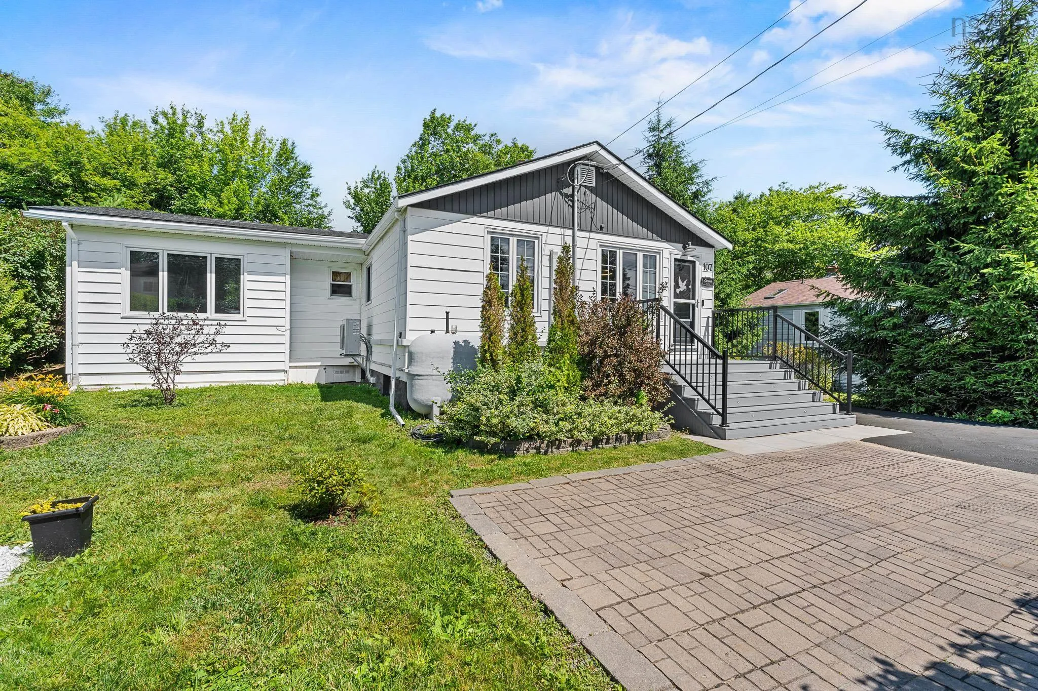 107 Rosedale Avenue, Halifax, NS B3N 2J6, 3 Bedrooms Bedrooms, ,2 BathroomsBathrooms,Residential,For Sale,Rosedale,202518545