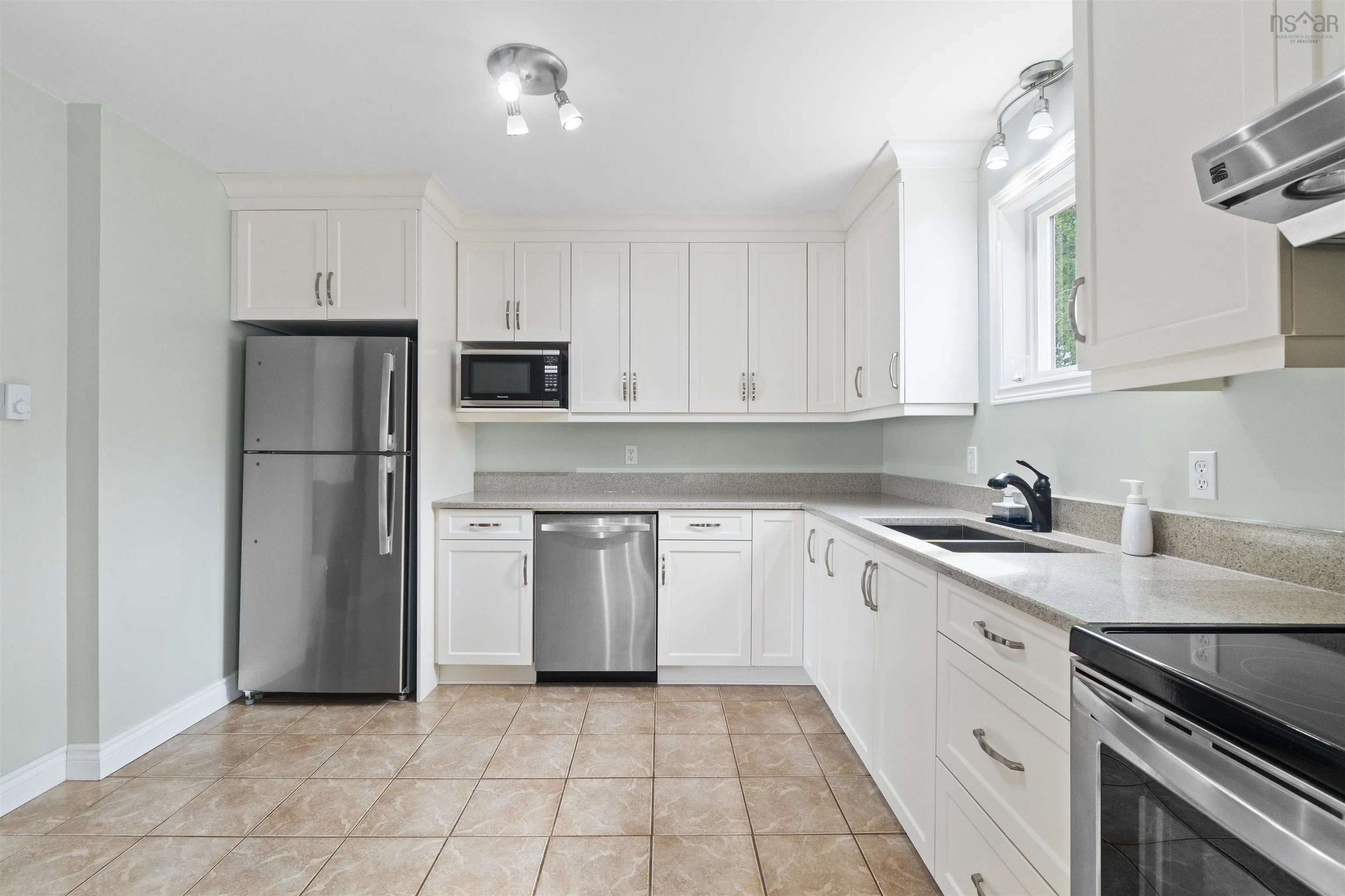 82 Cranberry Crescent, Dartmouth, NS B2W 5A9, 3 Bedrooms Bedrooms, ,2 BathroomsBathrooms,Residential,For Sale,Cranberry,202521818