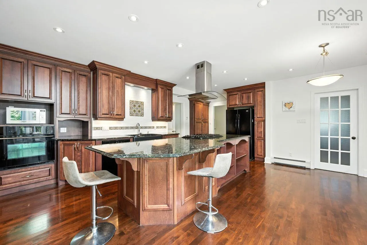 569 Francklyn Street, Halifax, NS B3H 3B3, 4 Bedrooms Bedrooms, ,4 BathroomsBathrooms,Residential,For Sale,Francklyn,202520203