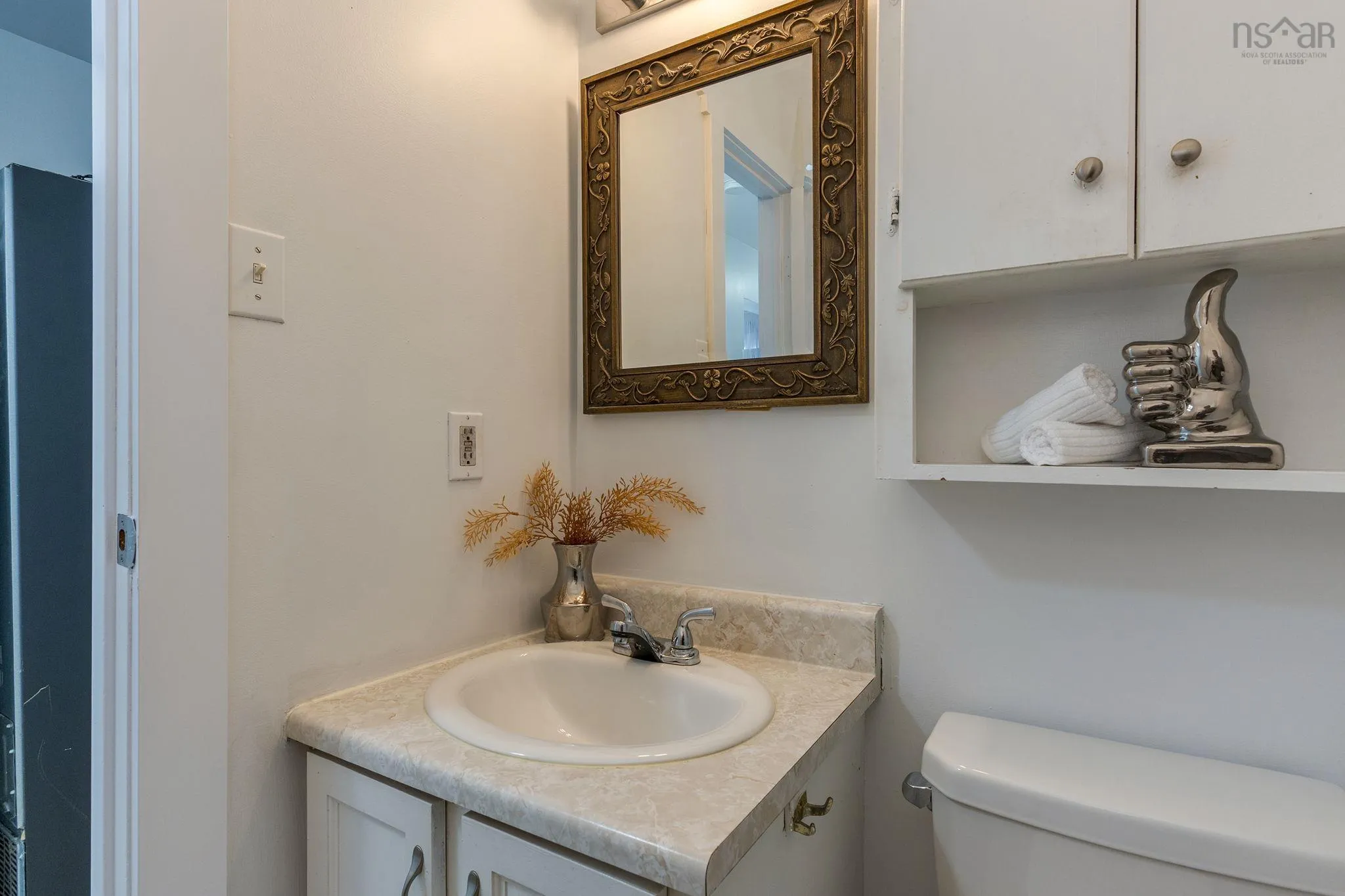 20 Oakwood Court, Dartmouth, NS B2W 5P8, 4 Bedrooms Bedrooms, ,2 BathroomsBathrooms,Residential,For Sale,Oakwood,202523839
