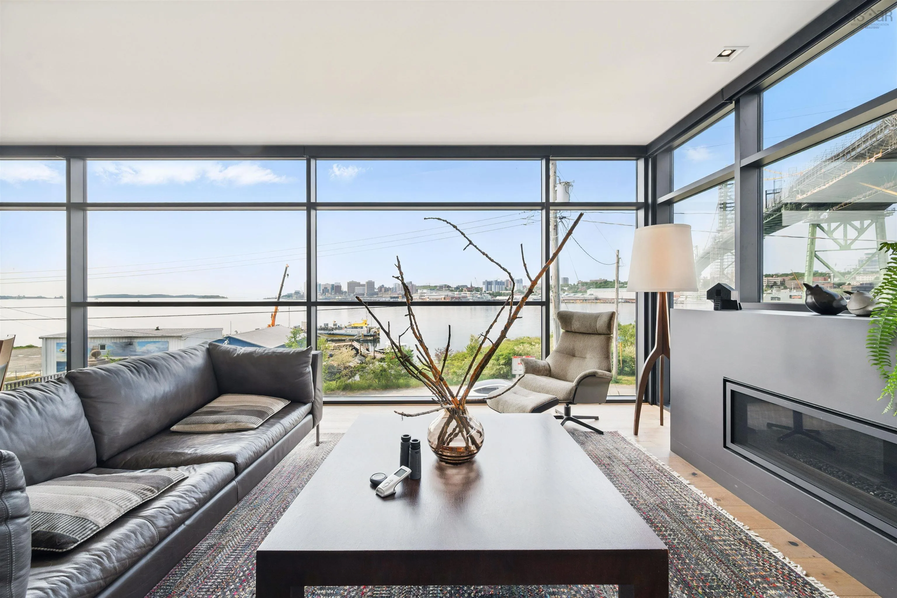 90 Shore Road, Dartmouth, NS B4A 1A4, 3 Bedrooms Bedrooms, ,4 BathroomsBathrooms,Residential,For Sale,Shore,202514704