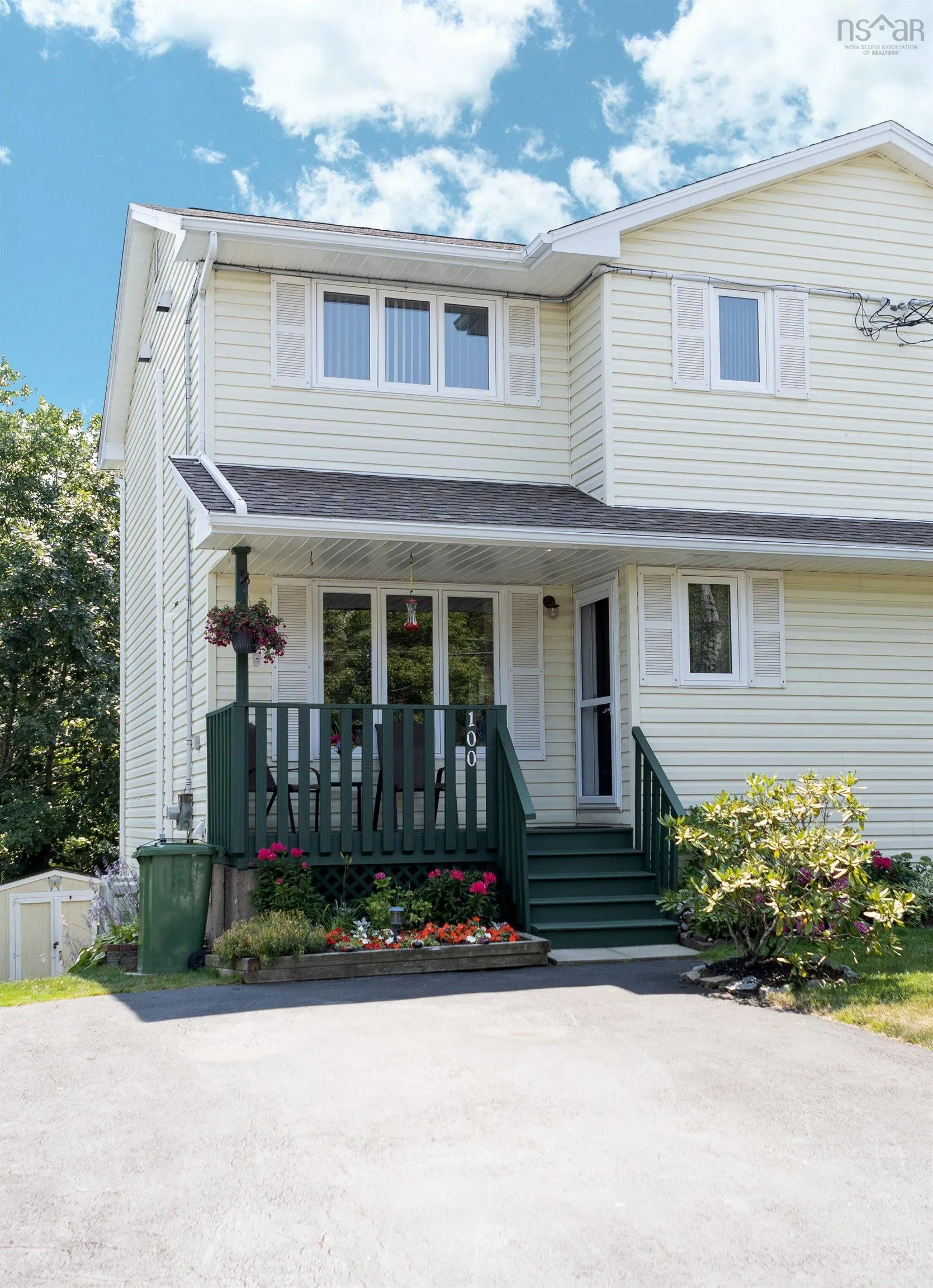100 Lancaster Drive, Dartmouth, NS B3A 4X8, 3 Bedrooms Bedrooms, ,2 BathroomsBathrooms,Residential,For Sale,Lancaster,202520264