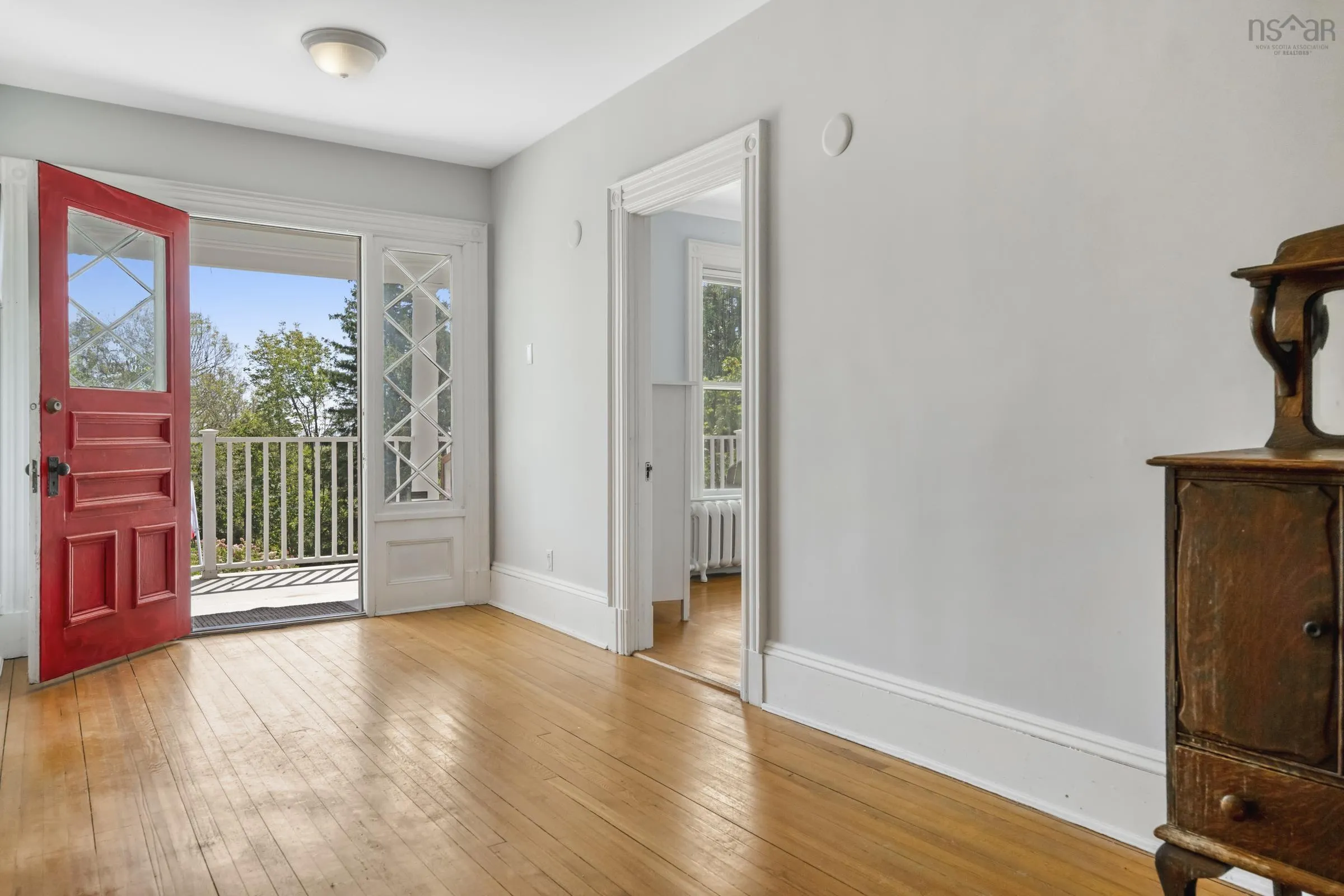 216 Dufferin Street, Lunenburg, NS B0J 2C0, 8 Bedrooms Bedrooms, ,10 BathroomsBathrooms,Residential,For Sale,Dufferin,202522217