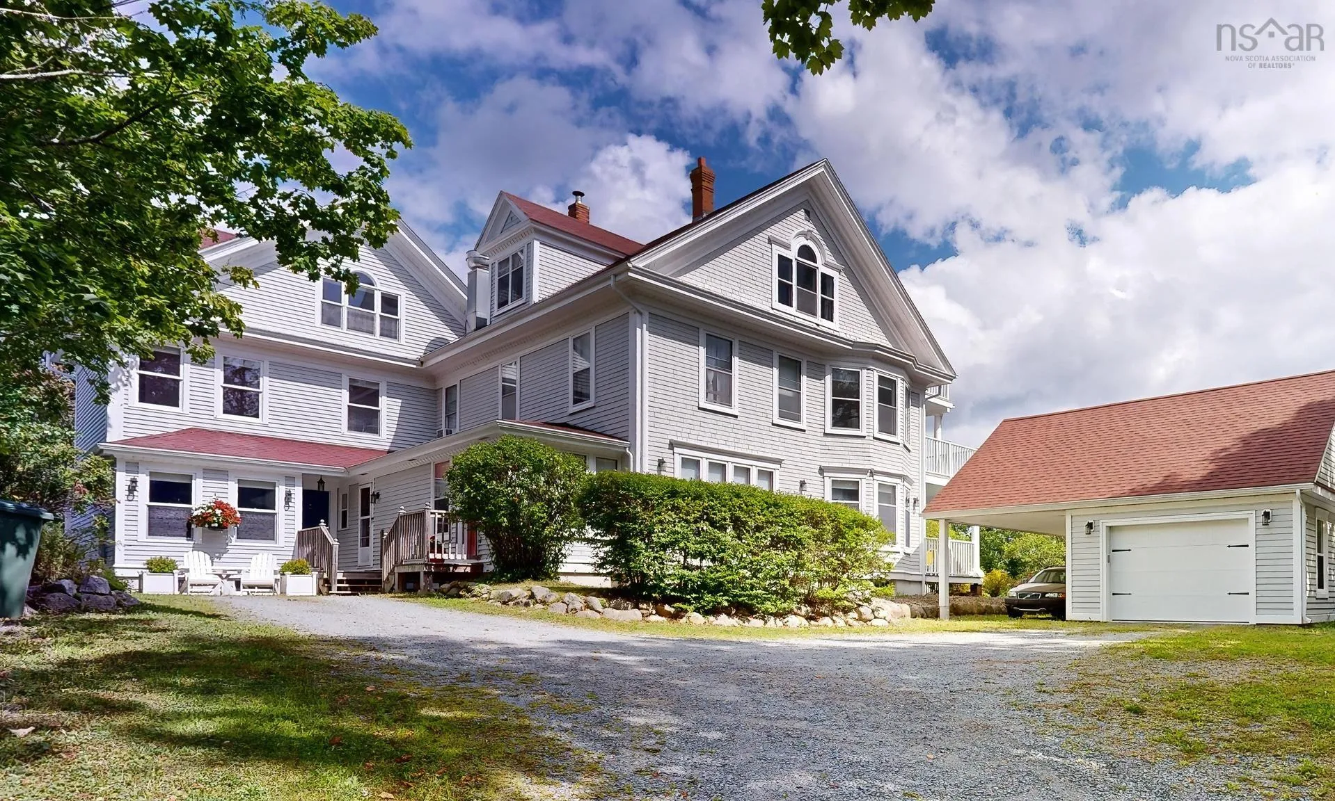 216 Dufferin Street, Lunenburg, NS B0J 2C0, 8 Bedrooms Bedrooms, ,10 BathroomsBathrooms,Residential,For Sale,Dufferin,202522217