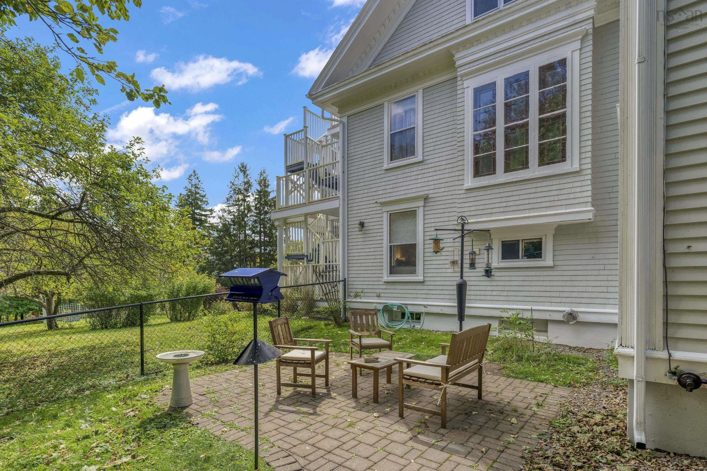 216 Dufferin Street, Lunenburg, NS B0J 2C0, 8 Bedrooms Bedrooms, ,10 BathroomsBathrooms,Residential,For Sale,Dufferin,202522217