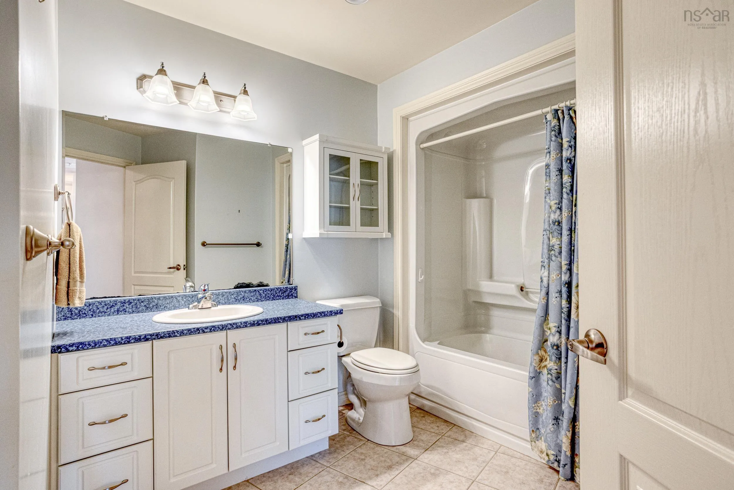 209-347 Portland Hills Drive, Dartmouth, NS B2W 0A7, 2 Bedrooms Bedrooms, ,2 BathroomsBathrooms,Residential,For Sale,Portland Hills,202521577