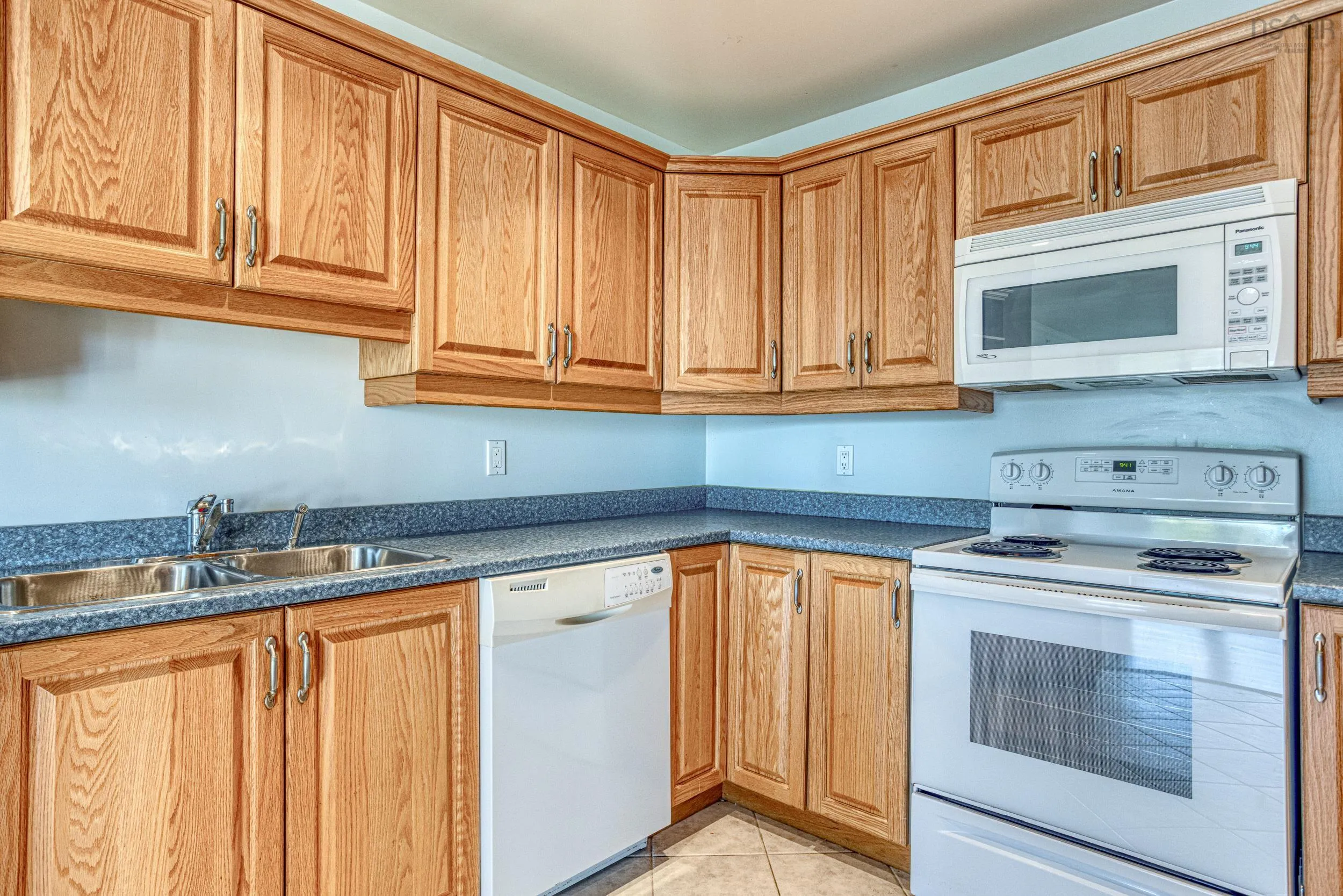 209-347 Portland Hills Drive, Dartmouth, NS B2W 0A7, 2 Bedrooms Bedrooms, ,2 BathroomsBathrooms,Residential,For Sale,Portland Hills,202521577