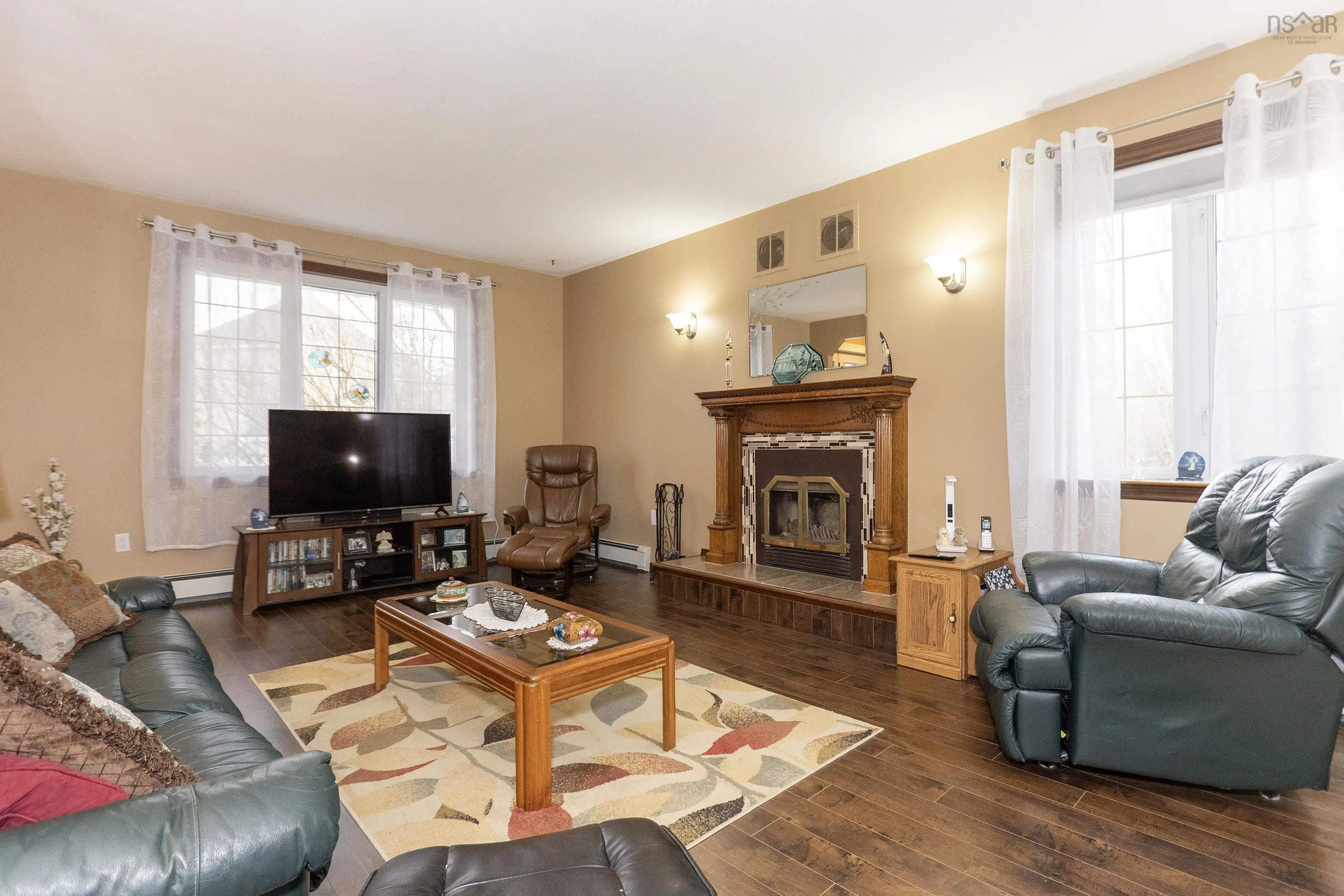 6 Arlington Avenue, Amherst Ns B4h 2s7, 5 Bedrooms Bedrooms, ,3 BathroomsBathrooms,Residential,For Sale,Arlington,202505209