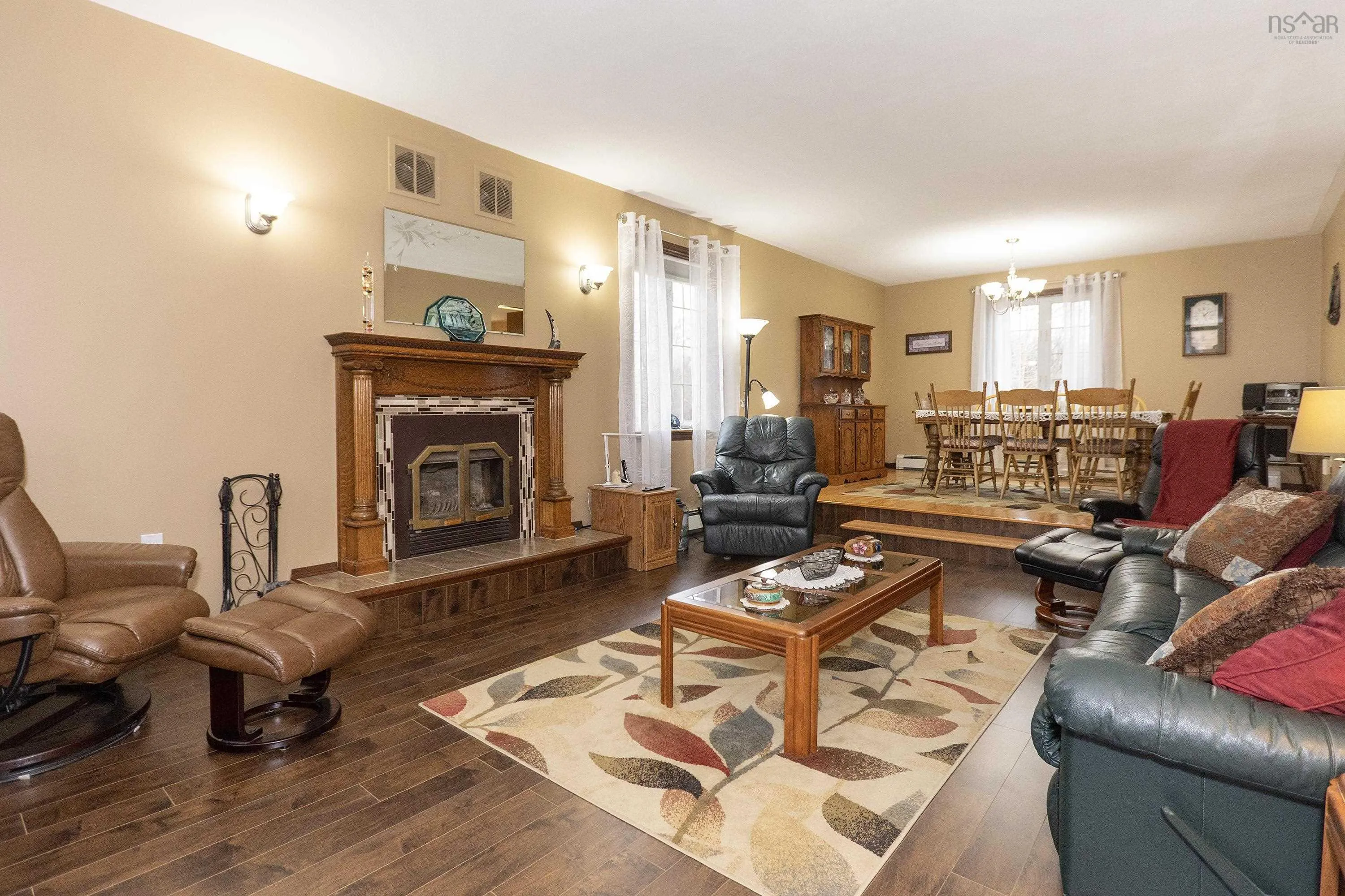 6 Arlington Avenue, Amherst Ns B4h 2s7, 5 Bedrooms Bedrooms, ,3 BathroomsBathrooms,Residential,For Sale,Arlington,202505209