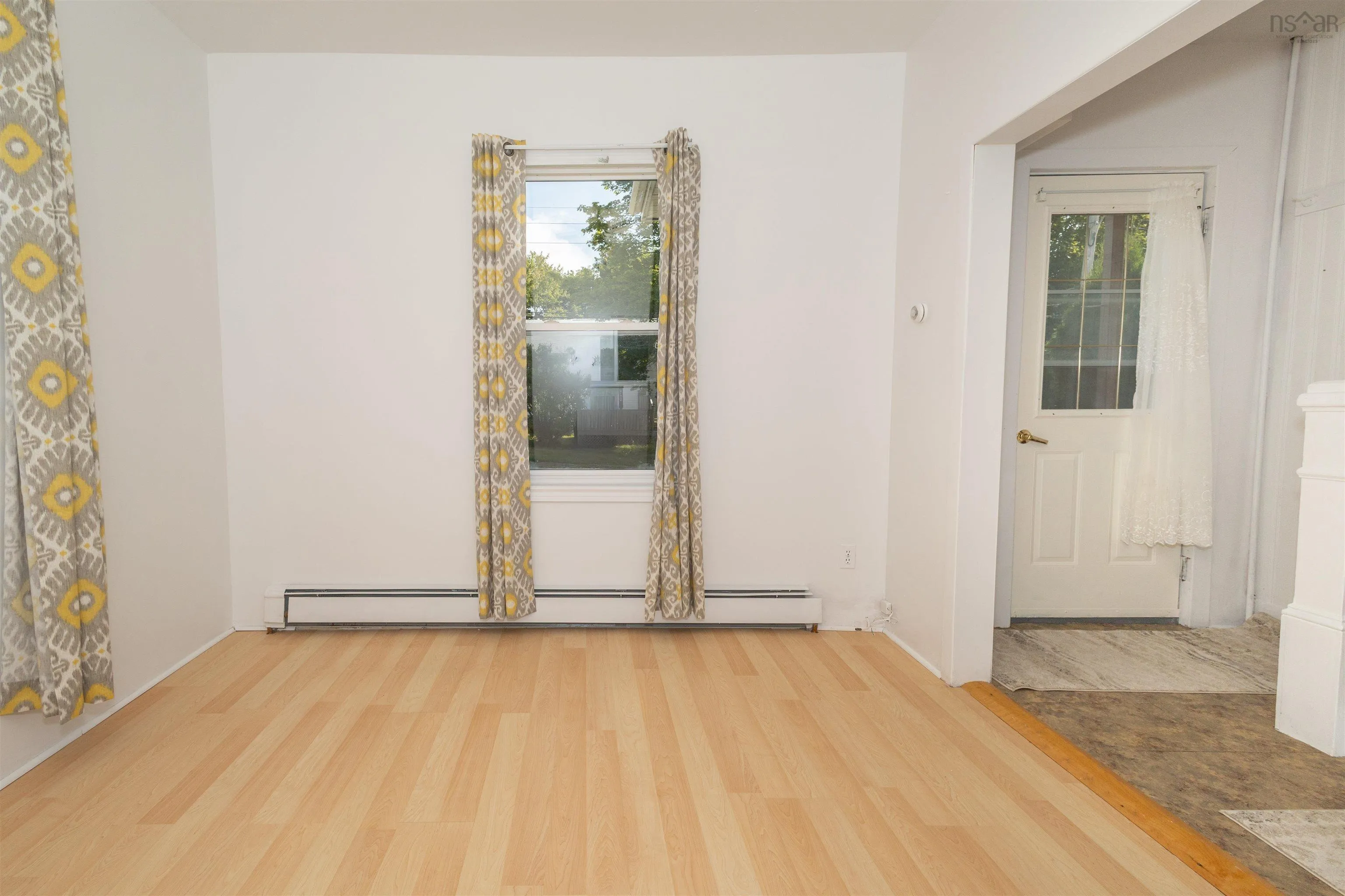 192-194 Gatacre Street, Sydney, NS B1N 1Z2, 5 Bedrooms Bedrooms, ,Residential Income,For Sale,Gatacre,202522640