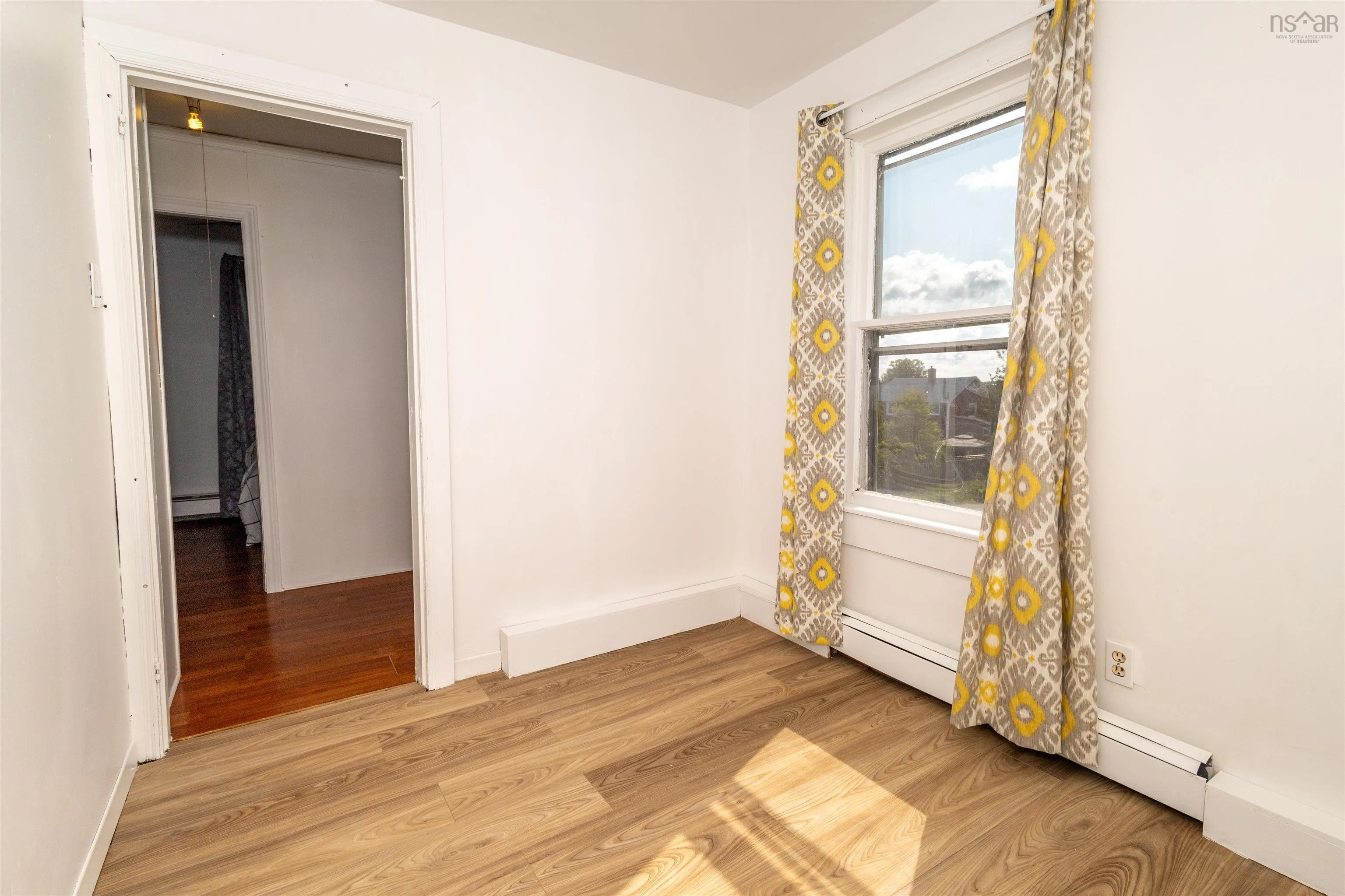 192-194 Gatacre Street, Sydney, NS B1N 1Z2, 5 Bedrooms Bedrooms, ,Residential Income,For Sale,Gatacre,202522640