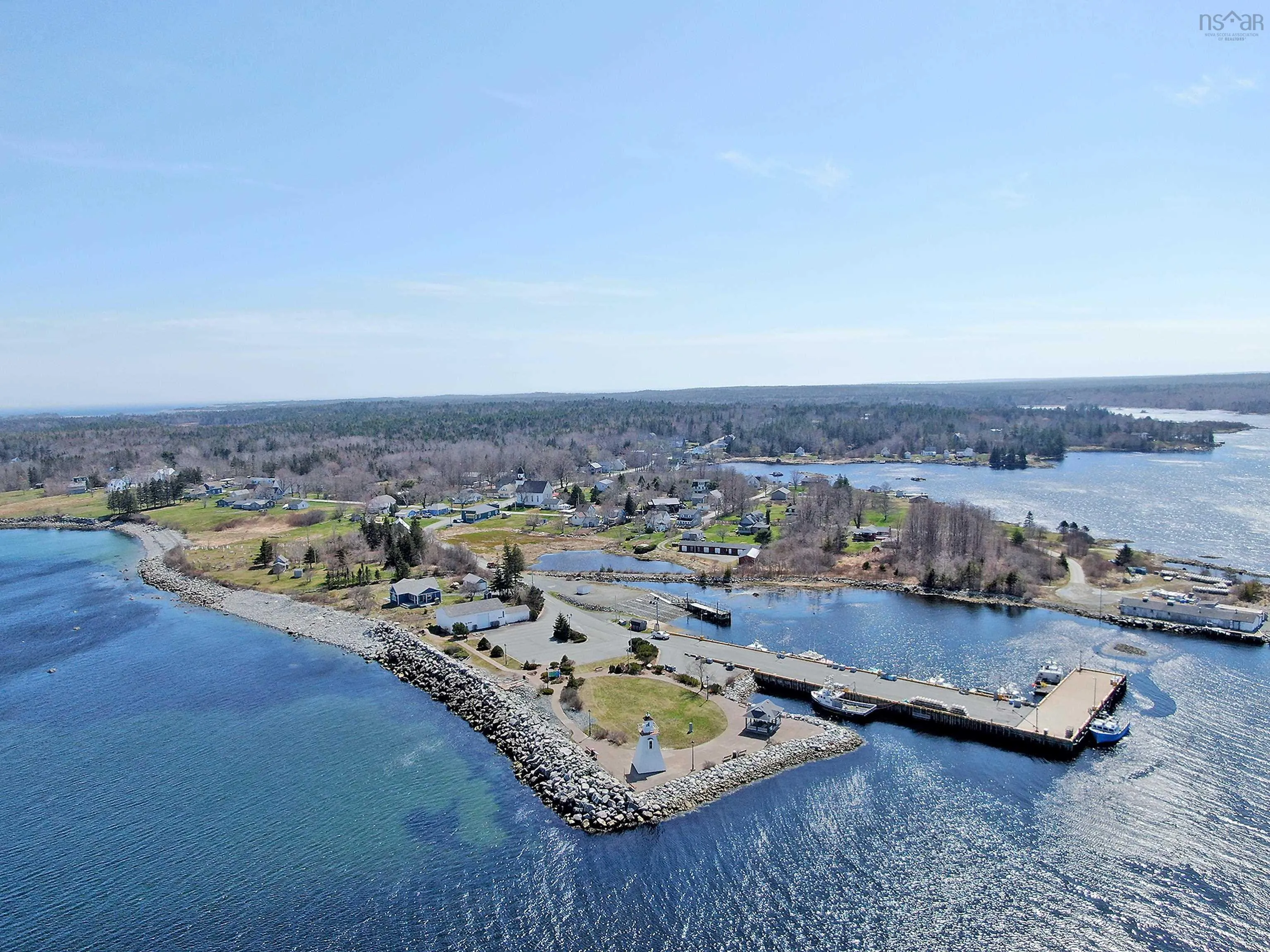 46 Long Cove Road, Port Medway, NS B0J 2T0, 3 Bedrooms Bedrooms, ,2 BathroomsBathrooms,Residential,For Sale,Long Cove,202512983