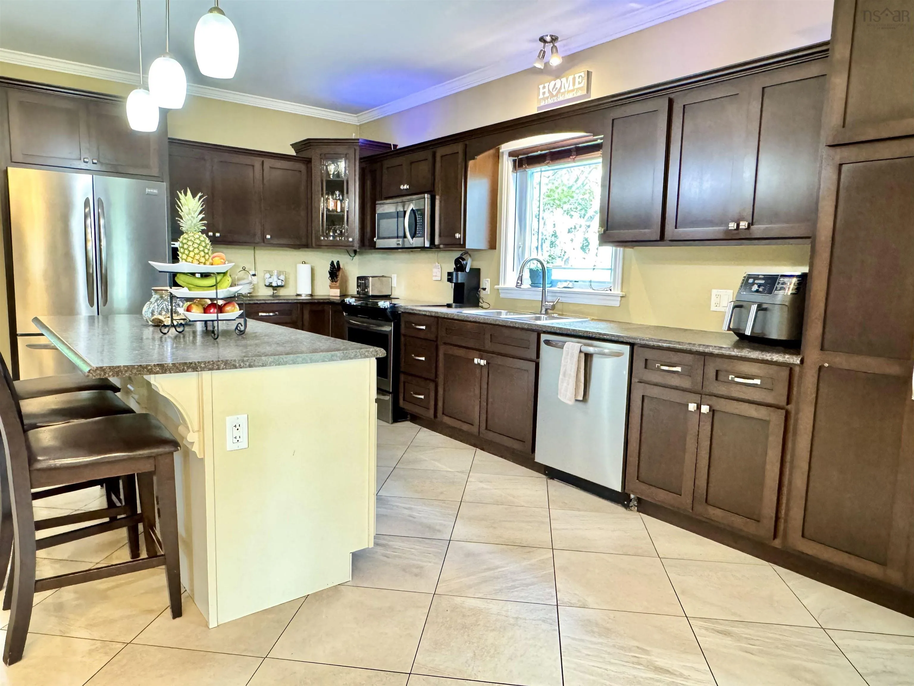 37 Norwood Street, Glace Bay, NS B1A 3M4, 4 Bedrooms Bedrooms, ,4 BathroomsBathrooms,Residential,For Sale,Norwood,202513826