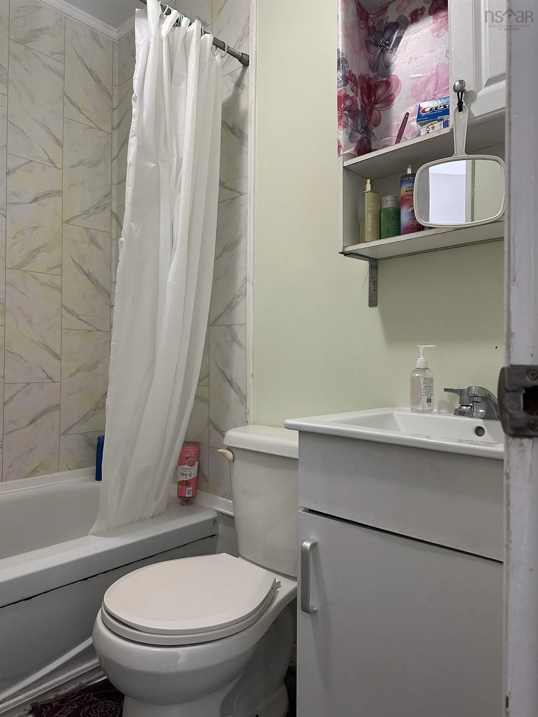 172 Ashby Road, Sydney, NS B1P 2S6, 3 Bedrooms Bedrooms, ,Residential Income,For Sale,Ashby,202523288