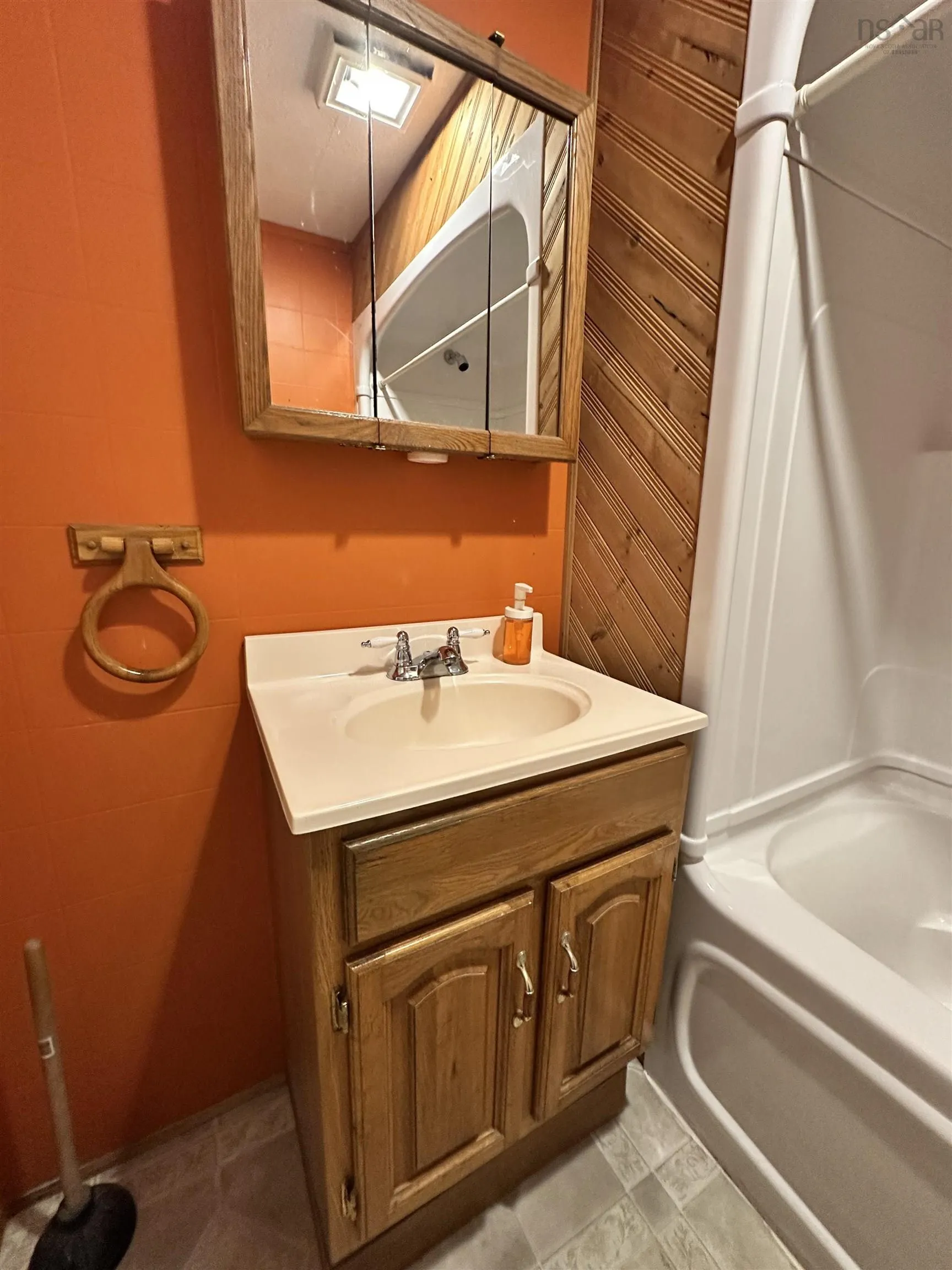 83 Glenwood Street, Milton, NS B0T 1P0, 3 Bedrooms Bedrooms, ,1 BathroomBathrooms,Residential,For Sale,Glenwood,202522482