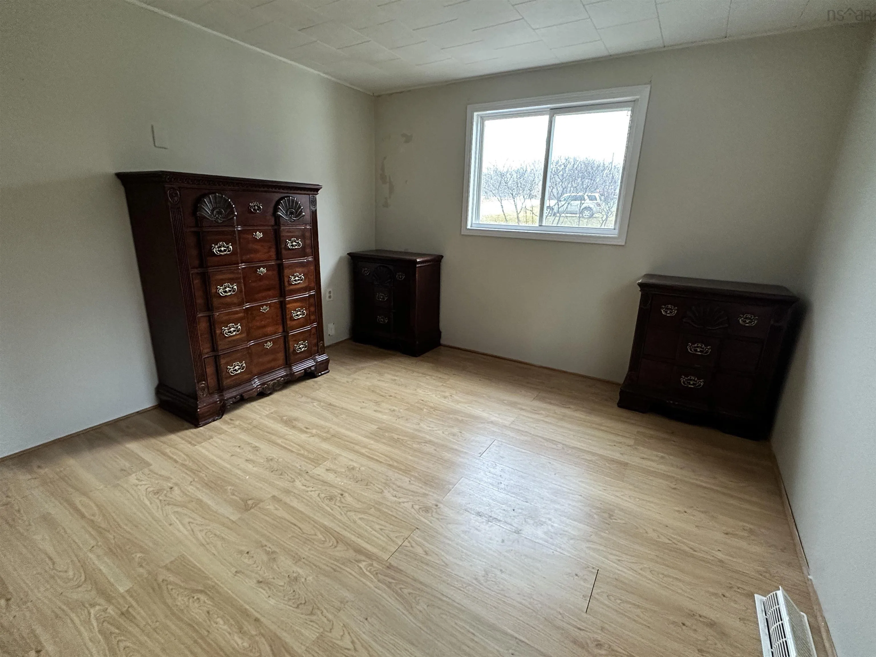83 Glenwood Street, Milton, NS B0T 1P0, 3 Bedrooms Bedrooms, ,1 BathroomBathrooms,Residential,For Sale,Glenwood,202522482