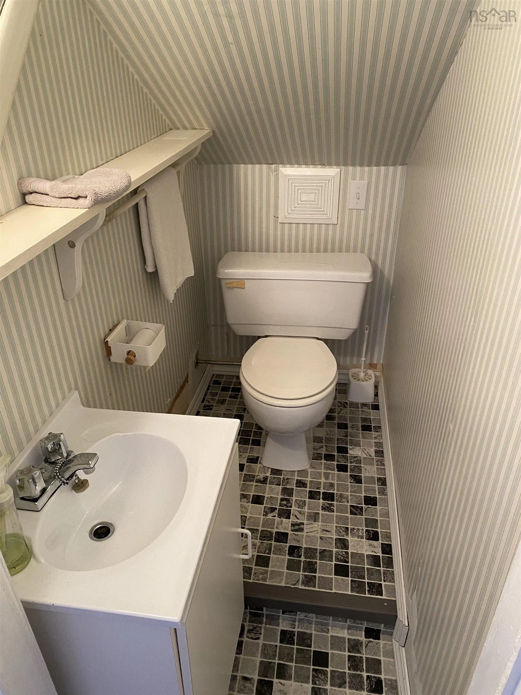 43 Stevens Road, East Green Harbour, NS B0T 1L0, 5 Bedrooms Bedrooms, ,4 BathroomsBathrooms,Residential,For Sale,Stevens,202511900