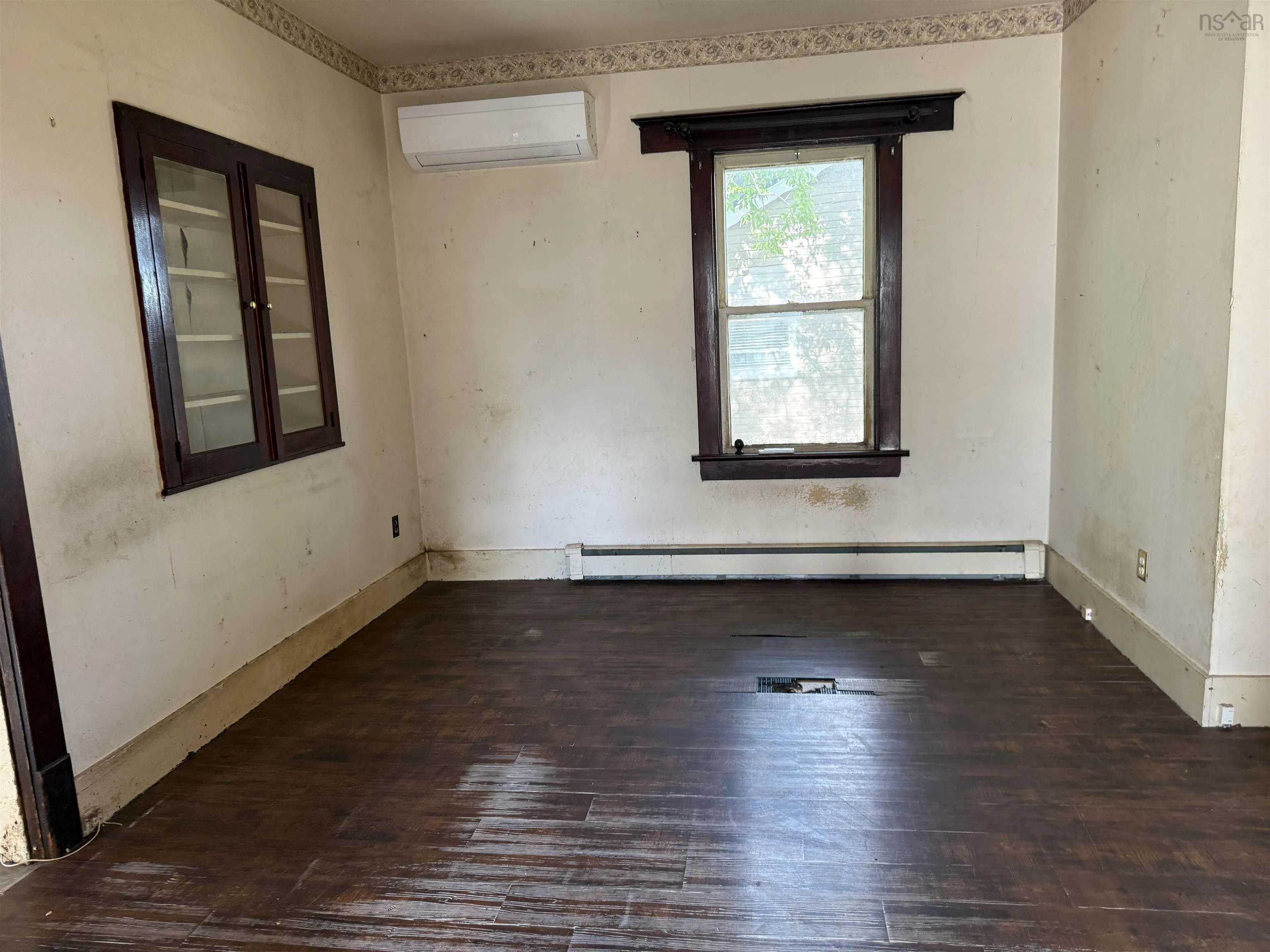 73 Ellis Street, New Glasgow, NS B2H 2G9, 2 Bedrooms Bedrooms, ,1 BathroomBathrooms,Residential,For Sale,Ellis,202523396