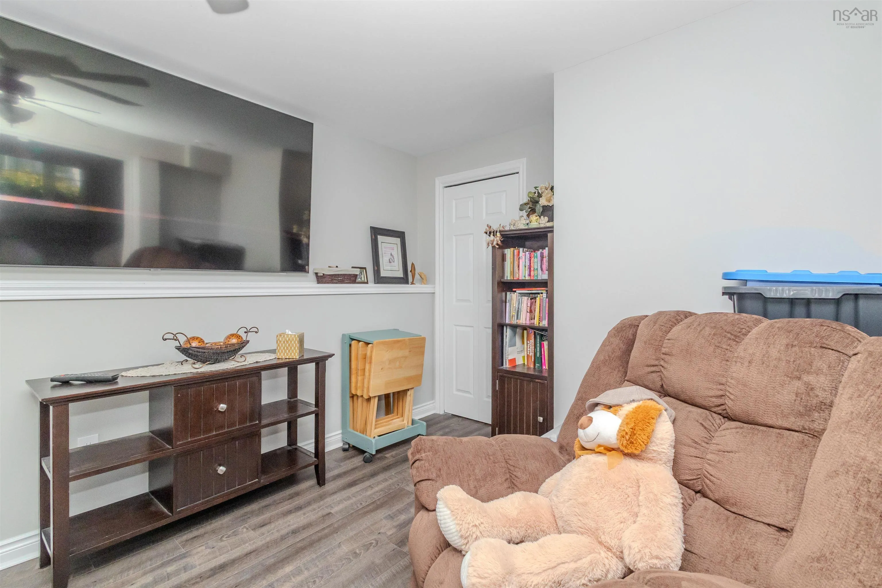 736 Cottage Road, Sydney, NS B1P 6S6, 4 Bedrooms Bedrooms, ,2 BathroomsBathrooms,Residential,For Sale,Cottage,202525615