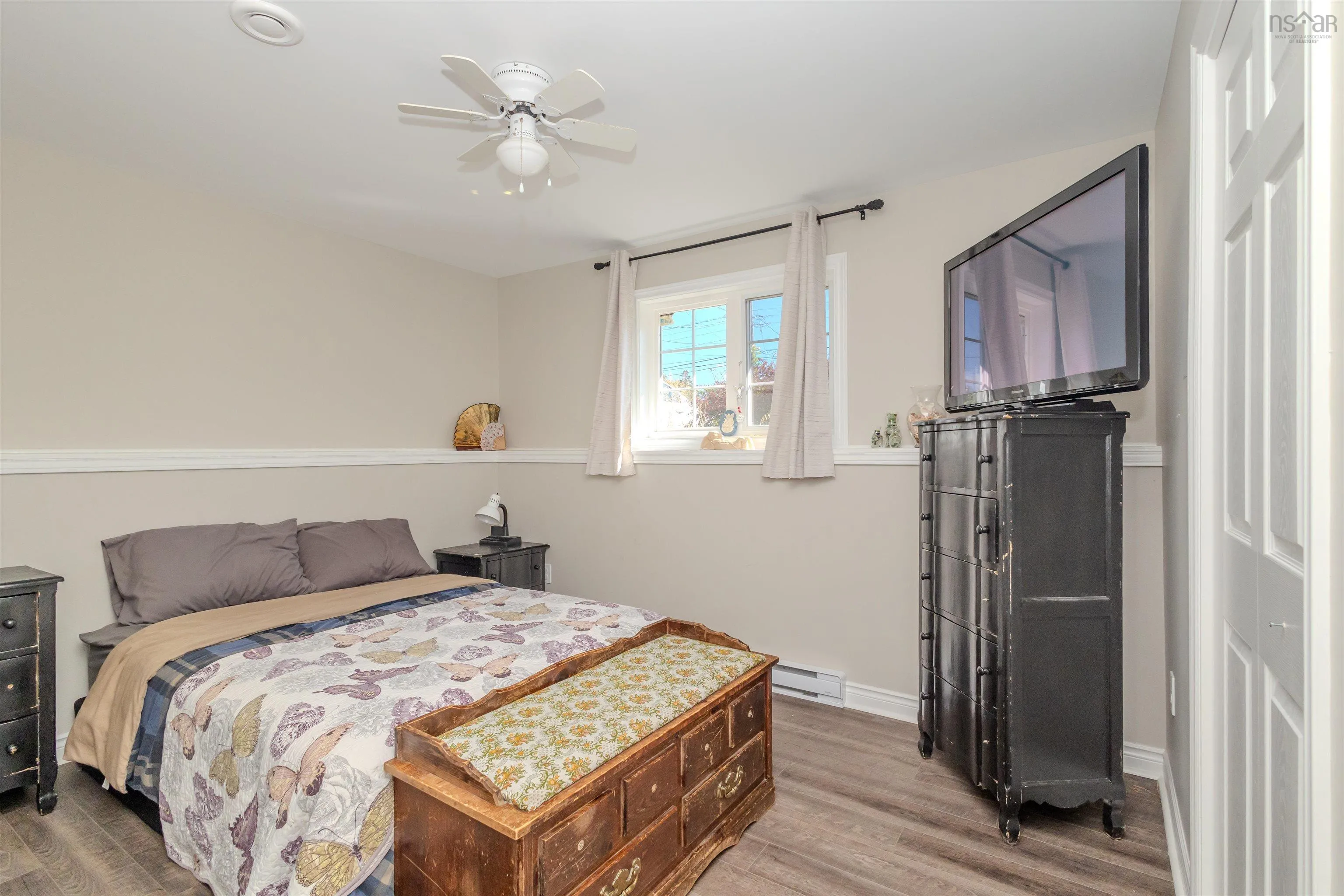 736 Cottage Road, Sydney, NS B1P 6S6, 4 Bedrooms Bedrooms, ,2 BathroomsBathrooms,Residential,For Sale,Cottage,202525615