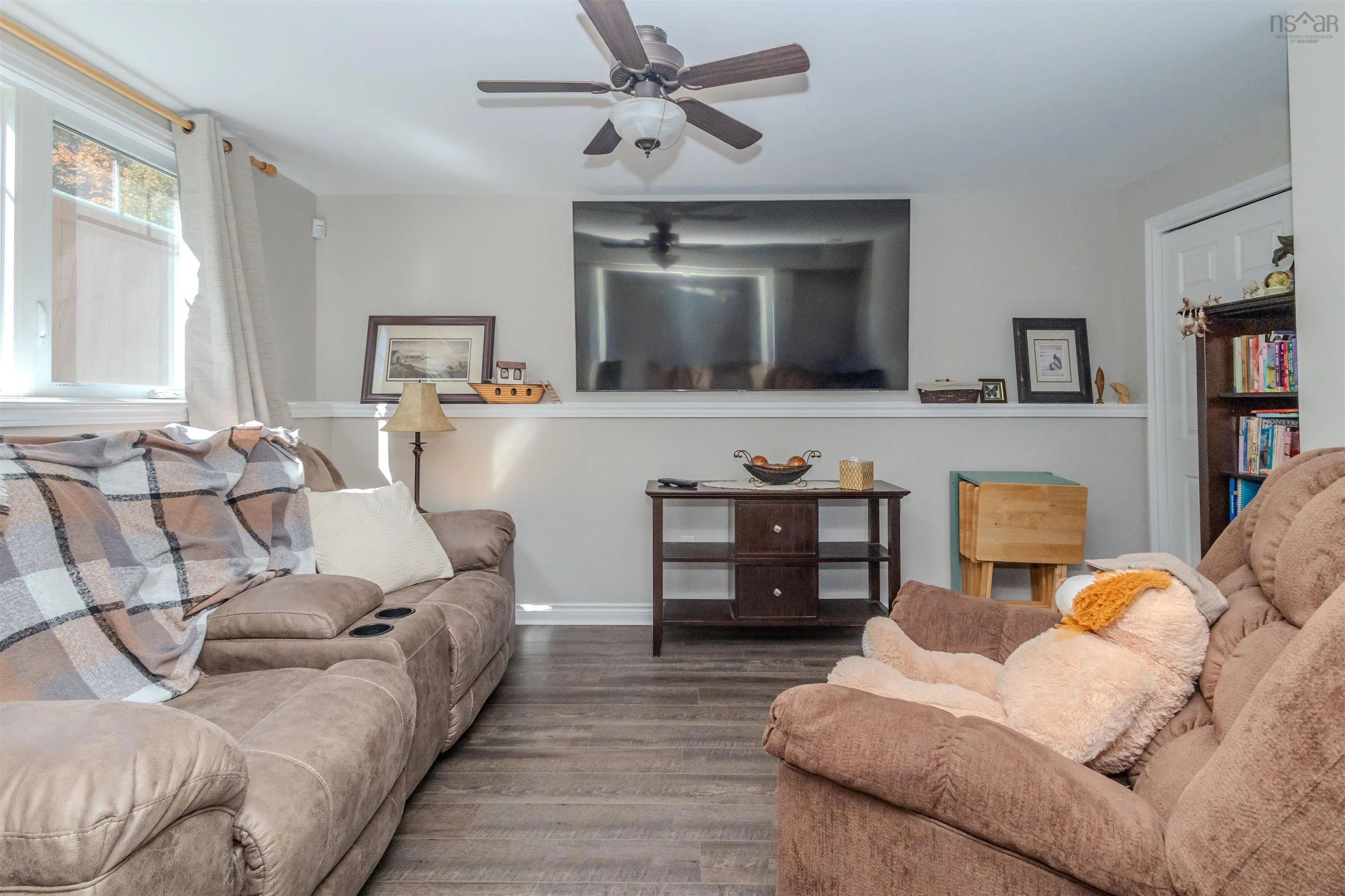 736 Cottage Road, Sydney, NS B1P 6S6, 4 Bedrooms Bedrooms, ,2 BathroomsBathrooms,Residential,For Sale,Cottage,202525615