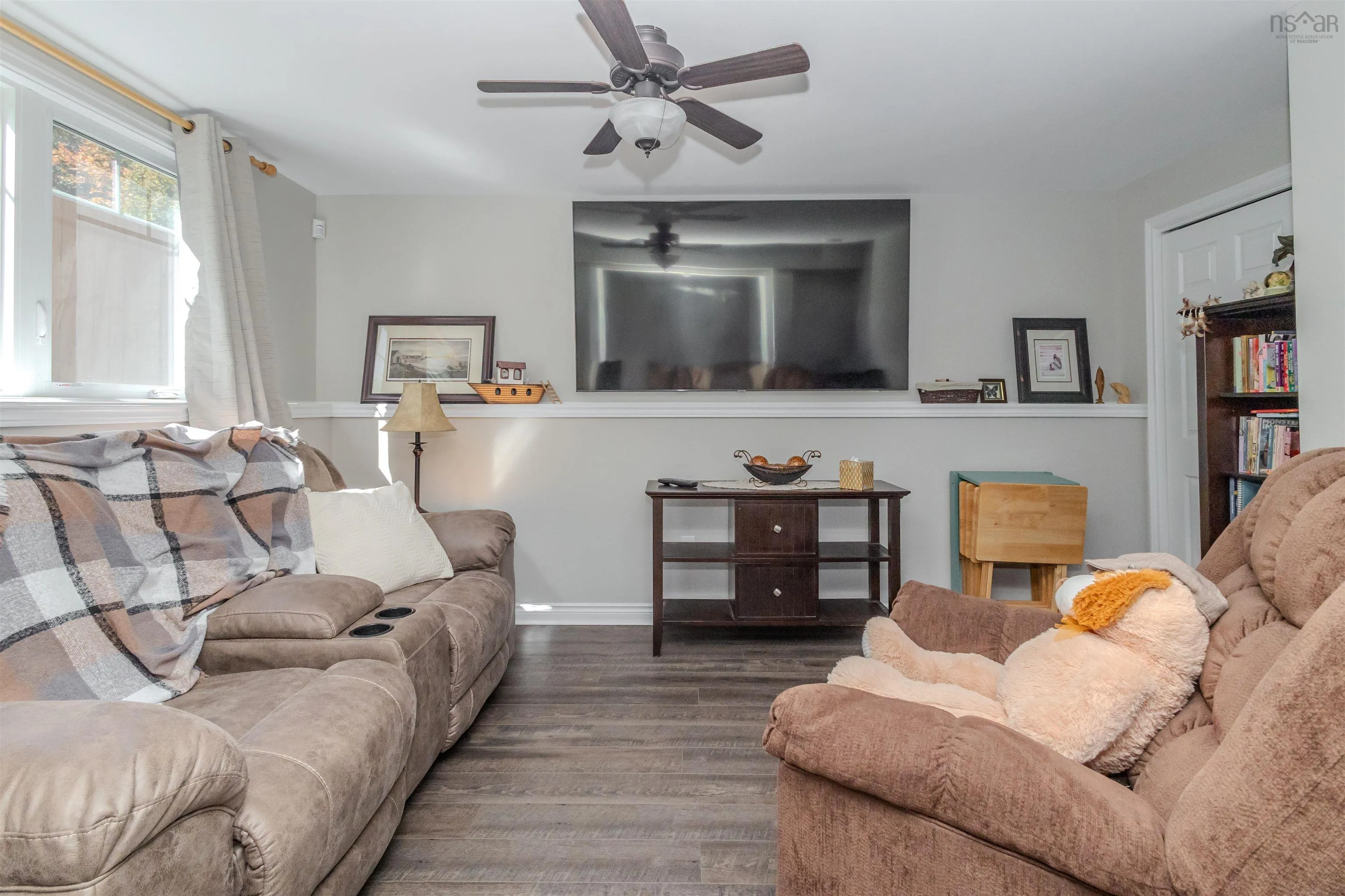 736 Cottage Road, Sydney, NS B1P 6S6, 4 Bedrooms Bedrooms, ,2 BathroomsBathrooms,Residential,For Sale,Cottage,202525615