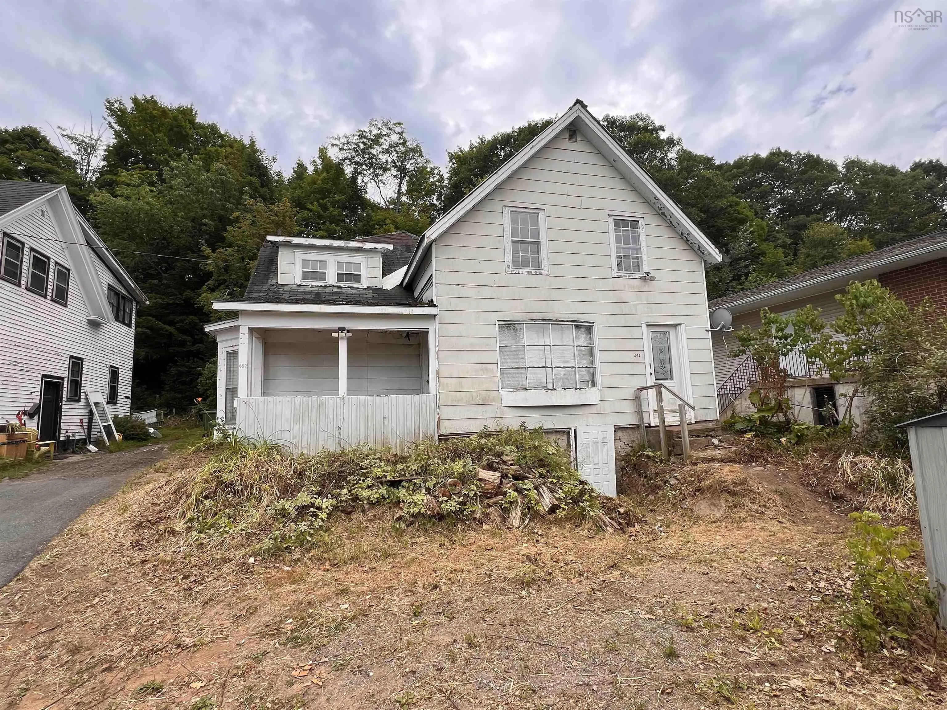492 Main Street, Kentville, NS B4N 1L3, ,Residential Income,For Sale,Main,202518953