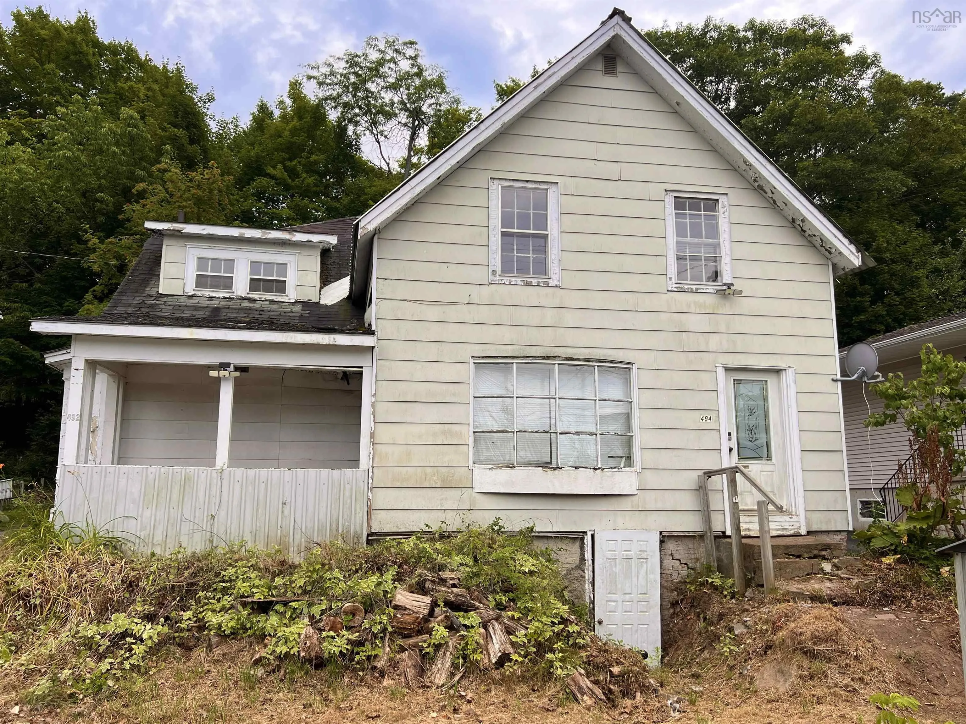 492 Main Street, Kentville, NS B4N 1L3, ,Residential Income,For Sale,Main,202518953