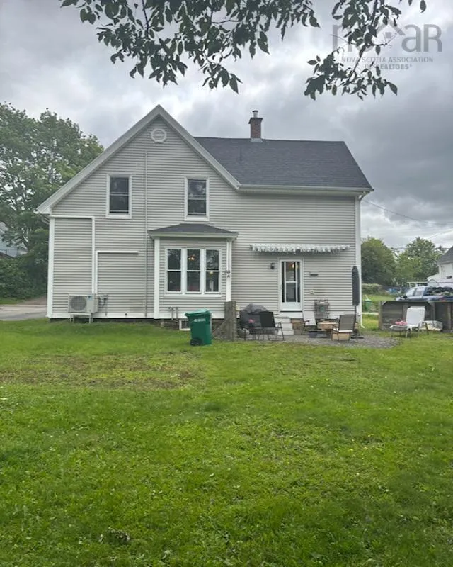421 Pleasant Street, New Glasgow, NS B2H 2Z4, 3 Bedrooms Bedrooms, ,2 BathroomsBathrooms,Residential,For Sale,Pleasant,202513435