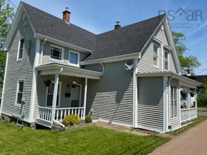 421 Pleasant Street, New Glasgow, NS B2H 2Z4, 3 Bedrooms Bedrooms, ,2 BathroomsBathrooms,Residential,For Sale,Pleasant,202513435
