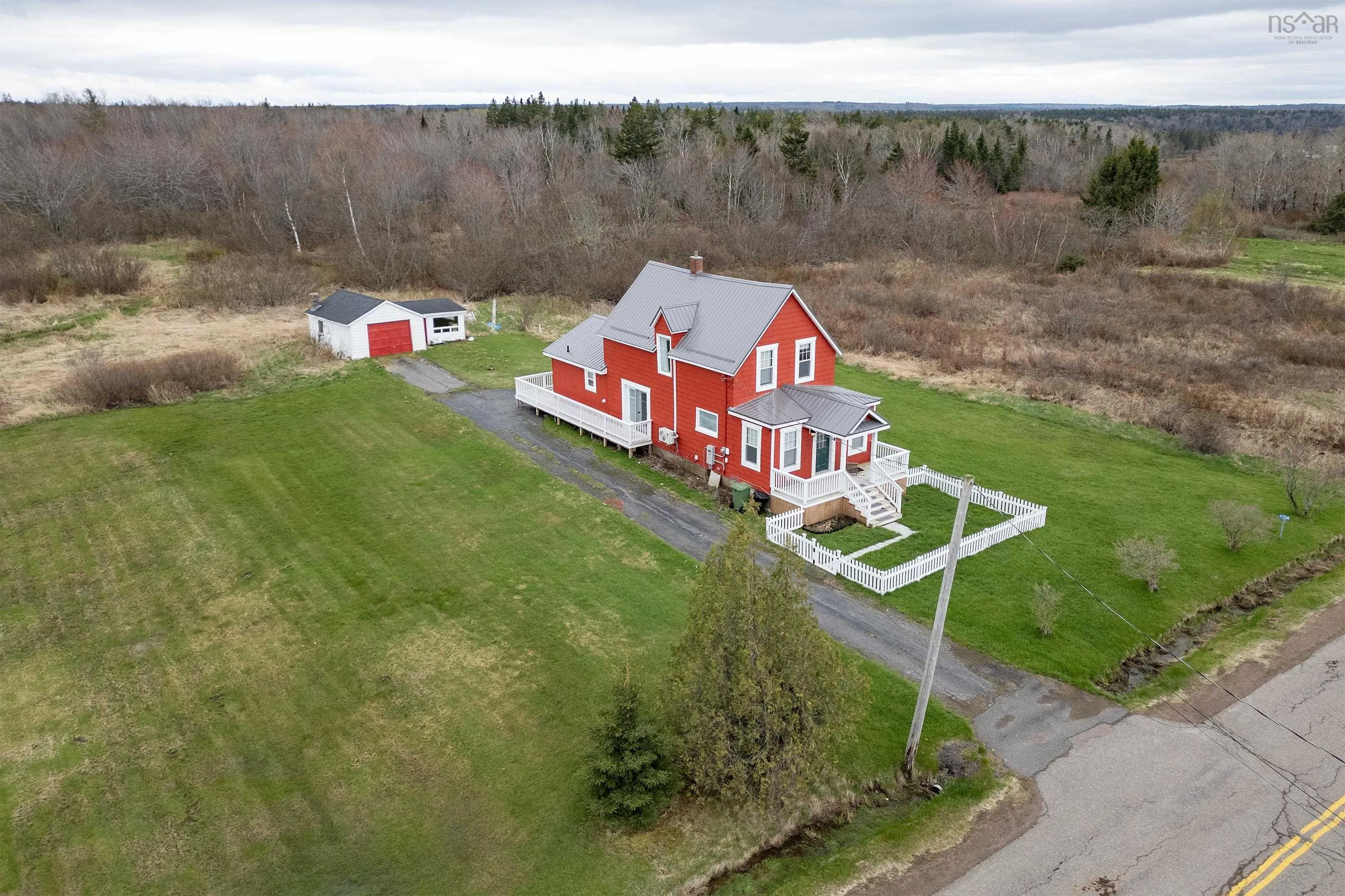 7704 Shulie Road, Joggins Ns B0l 1a0, 3 Bedrooms Bedrooms, ,3 BathroomsBathrooms,Residential,For Sale,Shulie,202502319