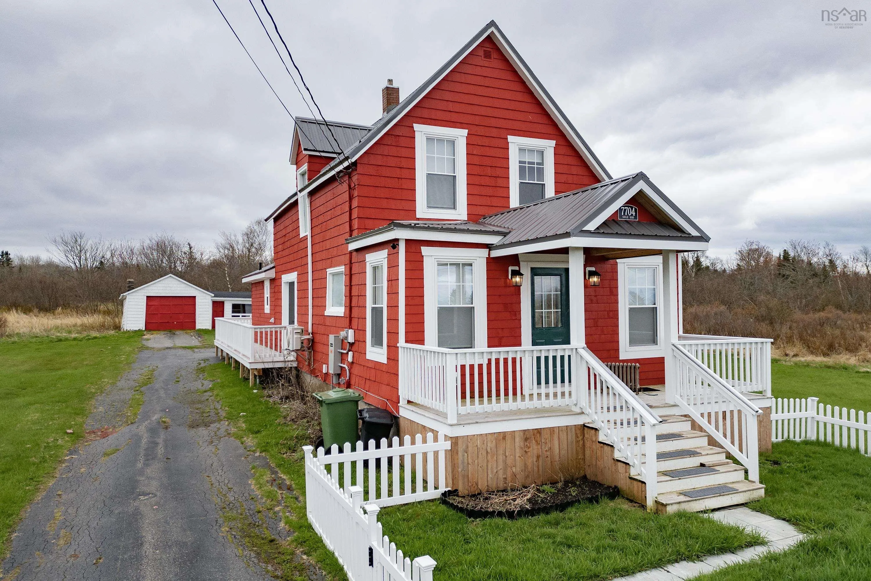 7704 Shulie Road, Joggins Ns B0l 1a0, 3 Bedrooms Bedrooms, ,3 BathroomsBathrooms,Residential,For Sale,Shulie,202502319