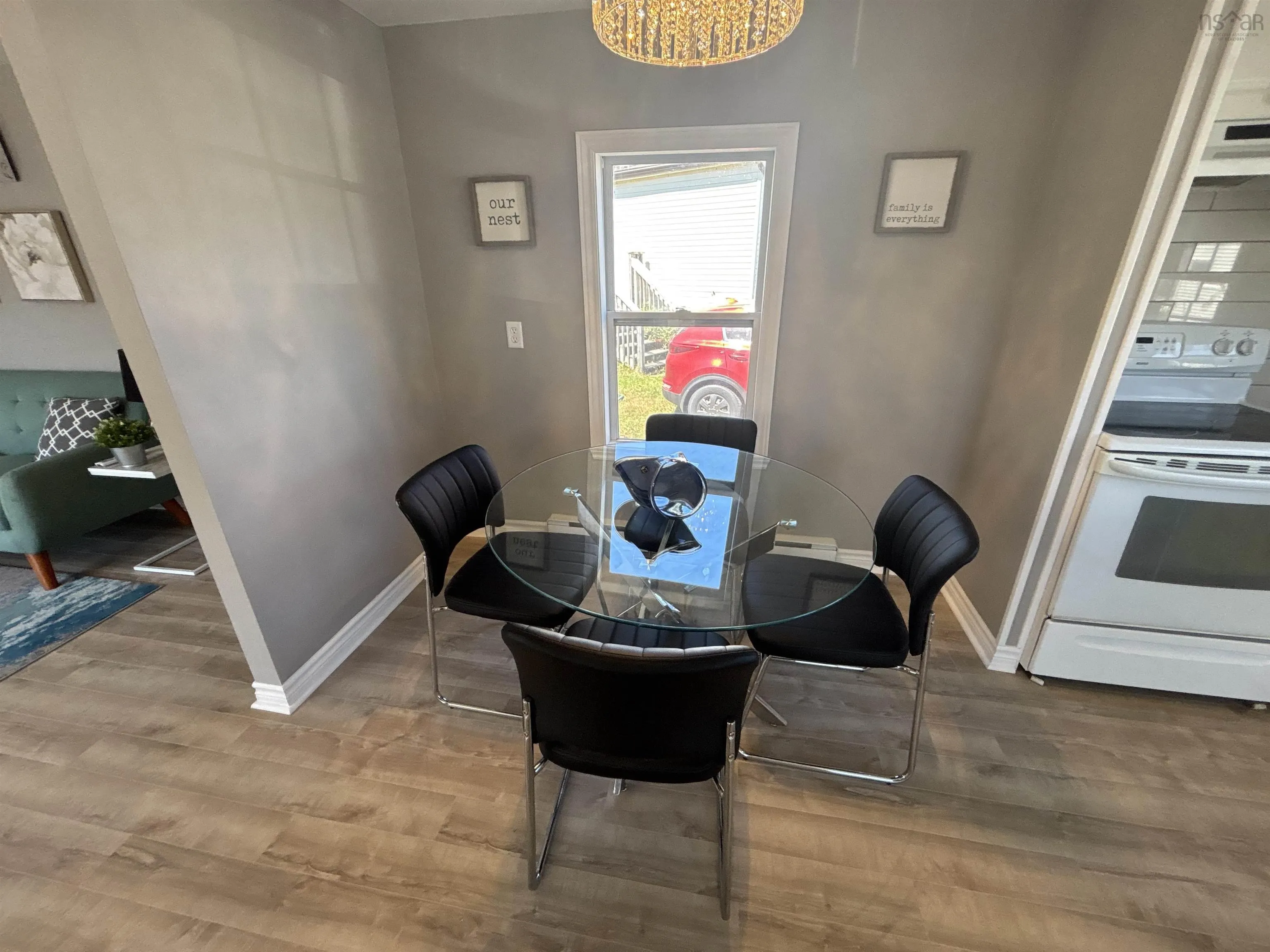 31 Earleton Avenue, Dartmouth, NS B2Y 2A6, 3 Bedrooms Bedrooms, ,1 BathroomBathrooms,Residential,For Sale,Earleton,202520796