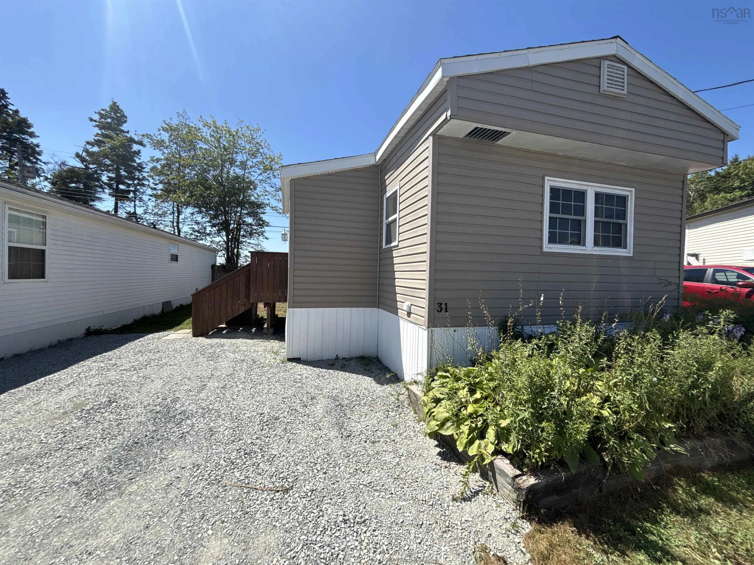 31 Earleton Avenue, Dartmouth, NS B2Y 2A6, 3 Bedrooms Bedrooms, ,1 BathroomBathrooms,Residential,For Sale,Earleton,202520796