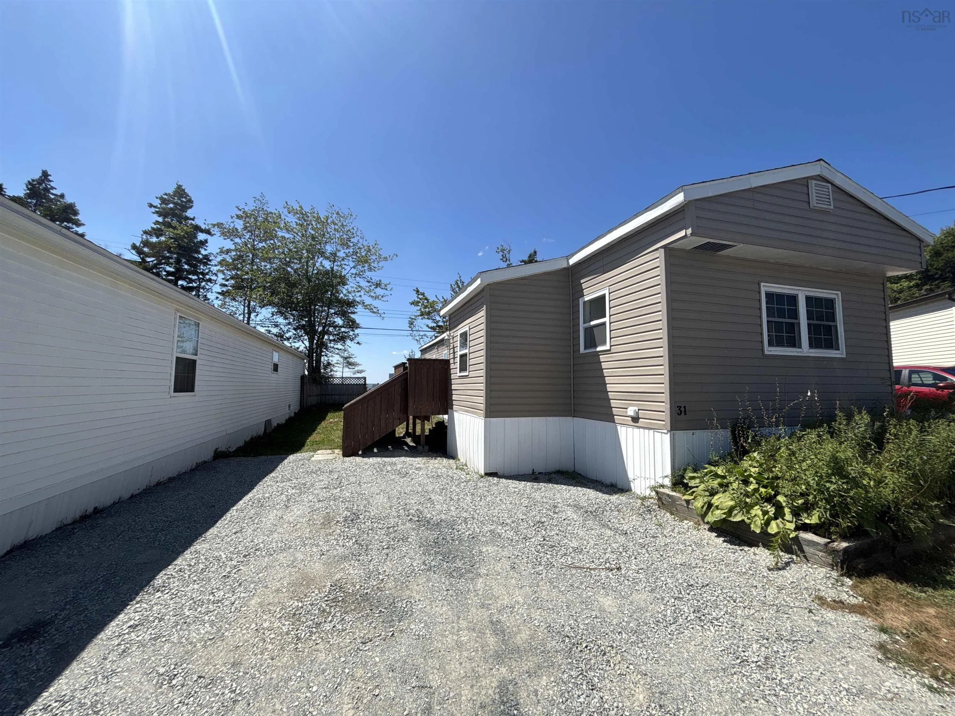 31 Earleton Avenue, Dartmouth, NS B2Y 2A6, 3 Bedrooms Bedrooms, ,1 BathroomBathrooms,Residential,For Sale,Earleton,202520796