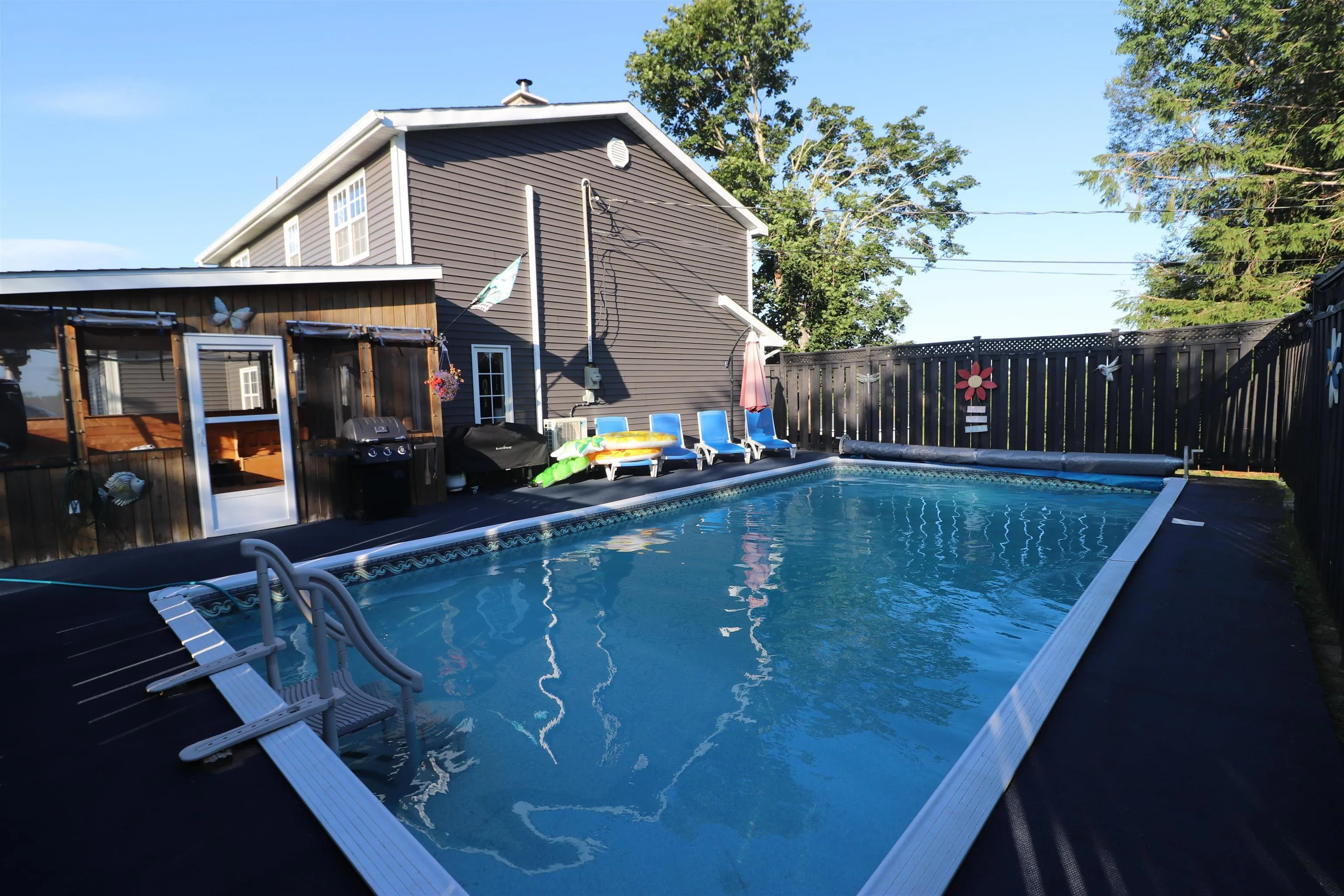 1517 Pictou Road, East Mountain, NS B6L 2N6, 4 Bedrooms Bedrooms, ,2 BathroomsBathrooms,Residential,For Sale,Pictou,202517694