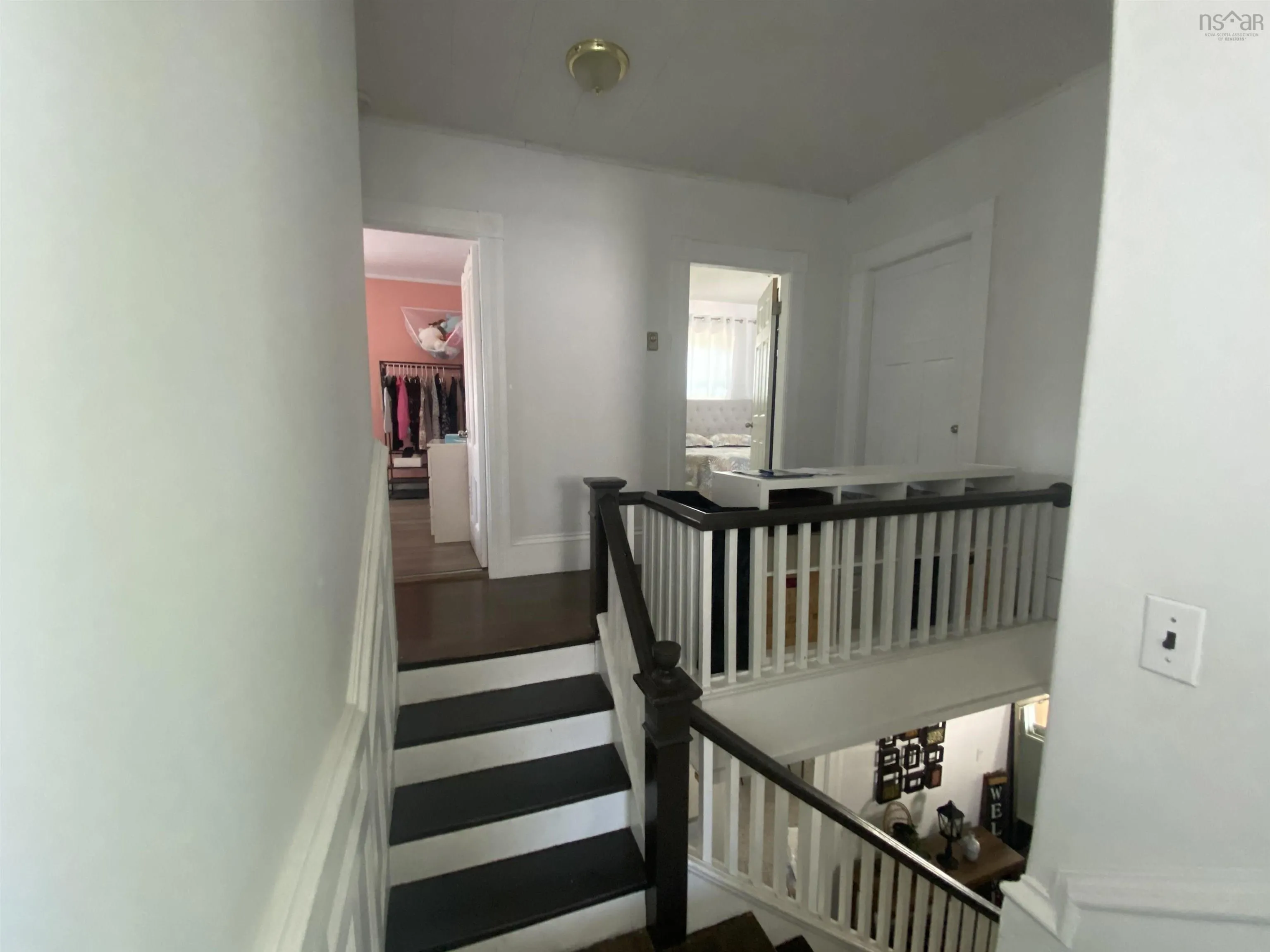 441 Main Street, Liverpool, NS B0T 1K0, 5 Bedrooms Bedrooms, ,3 BathroomsBathrooms,Residential,For Sale,Main,202517916