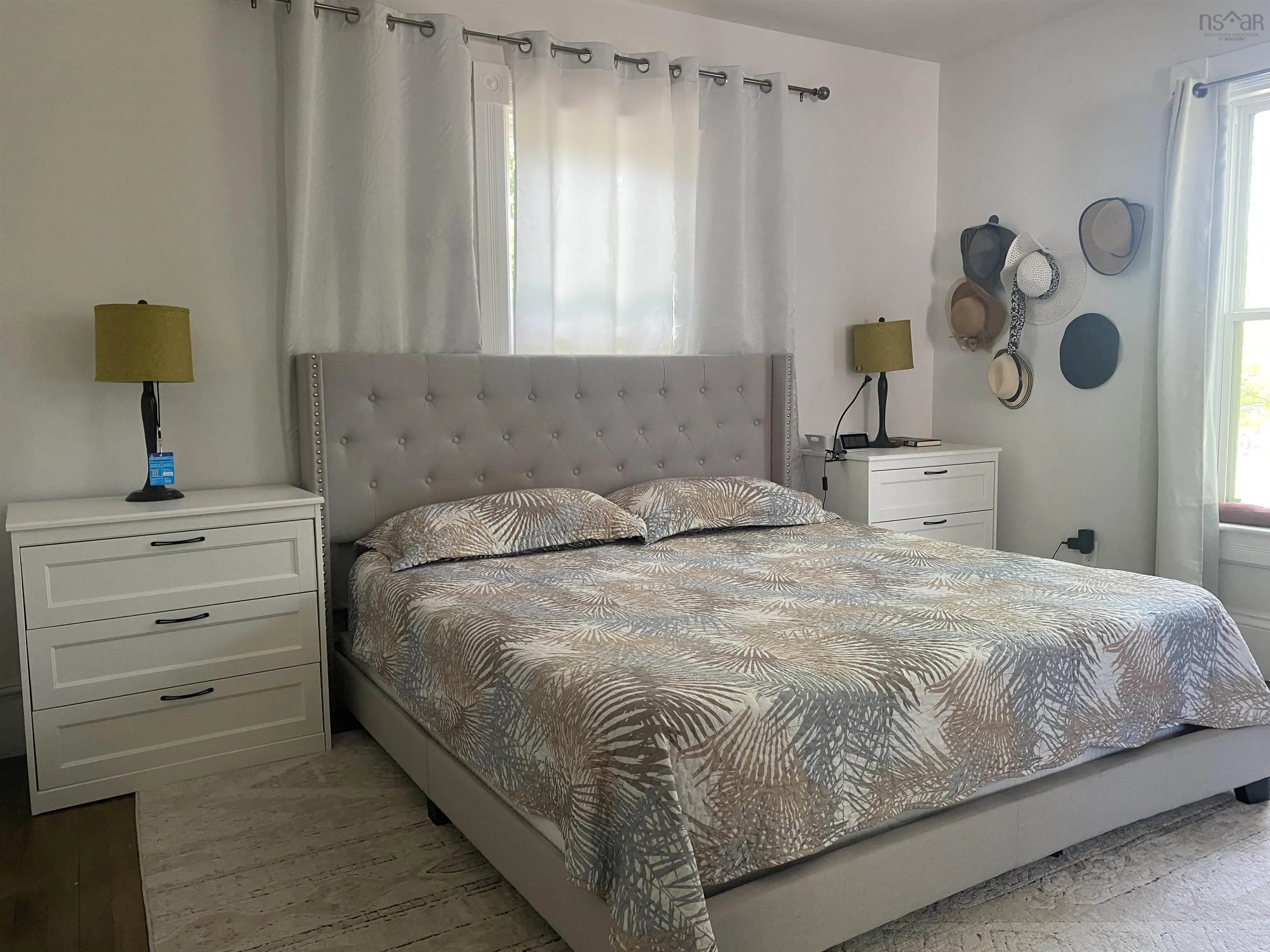 441 Main Street, Liverpool, NS B0T 1K0, 5 Bedrooms Bedrooms, ,3 BathroomsBathrooms,Residential,For Sale,Main,202517916