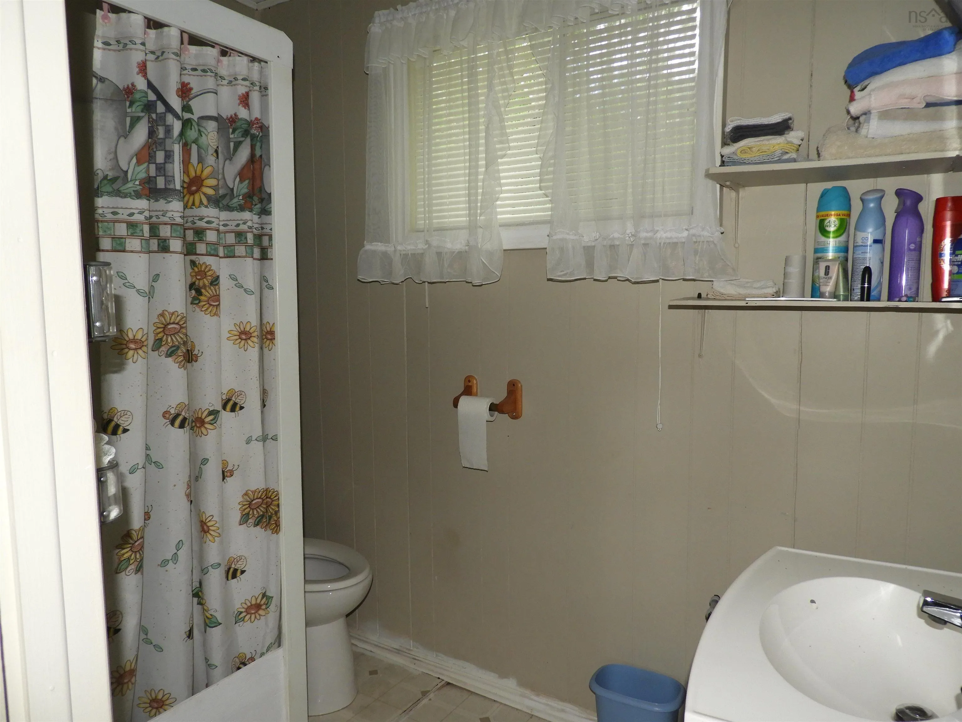 70 Sefferns Lake Drive, Aldersville, NS B0J 2M0, 2 Bedrooms Bedrooms, ,1 BathroomBathrooms,Residential,For Sale,Sefferns Lake,202514972