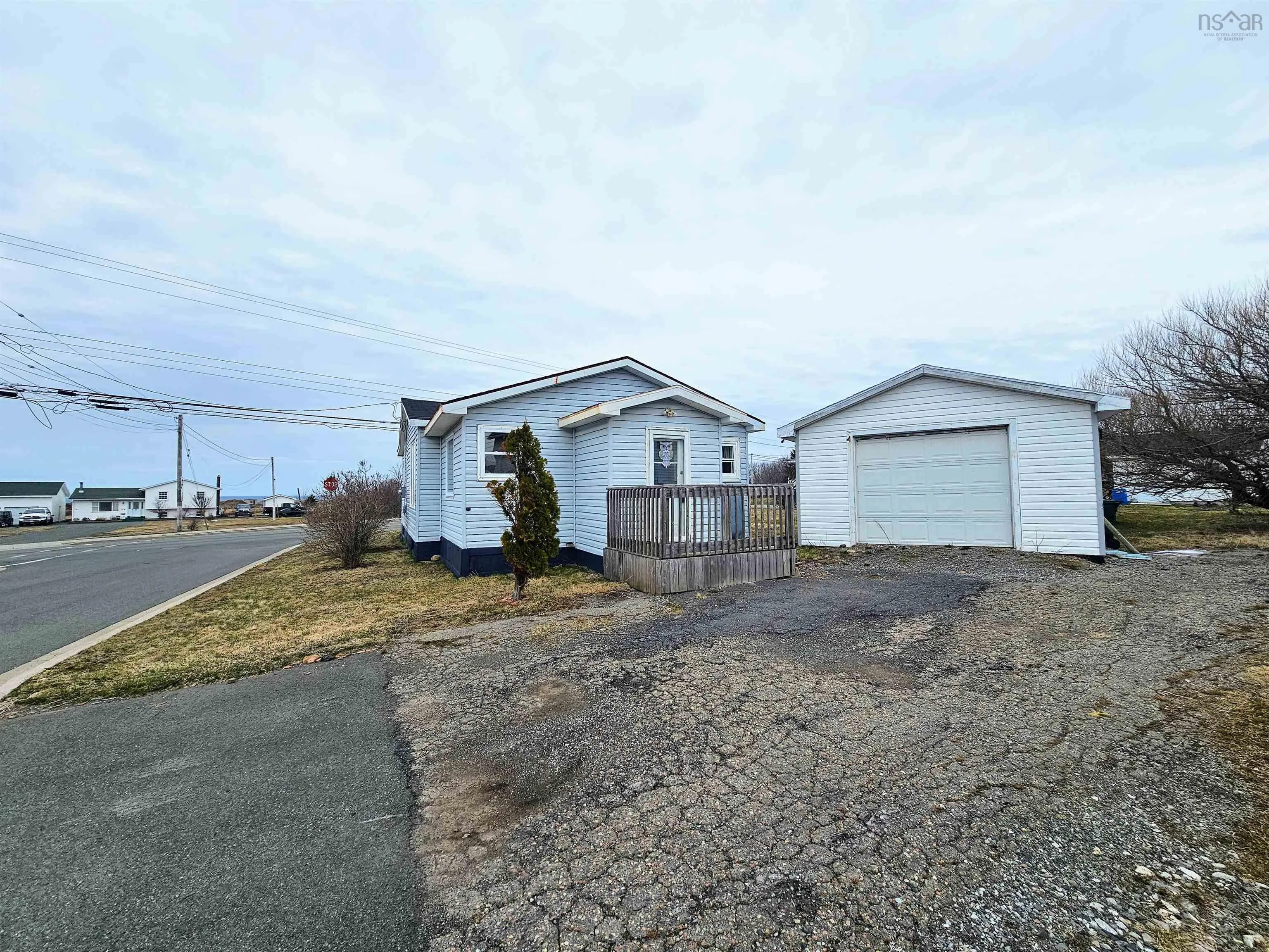 115 Connaught Avenue, Glace Bay Ns B1a 4r4, 2 Bedrooms Bedrooms, ,1 BathroomBathrooms,Residential,For Sale,Connaught,202508360
