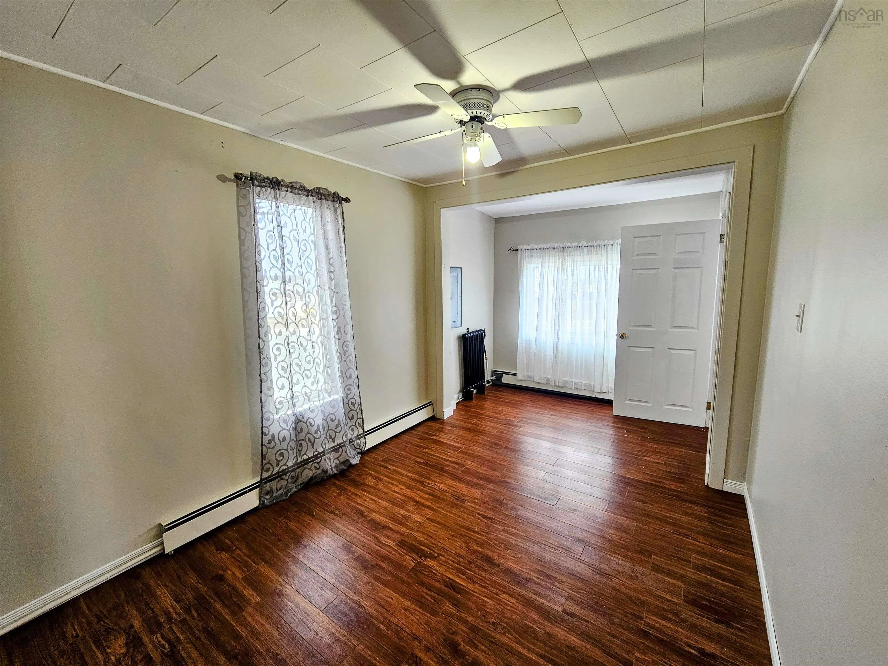 115 Connaught Avenue, Glace Bay Ns B1a 4r4, 2 Bedrooms Bedrooms, ,1 BathroomBathrooms,Residential,For Sale,Connaught,202508360