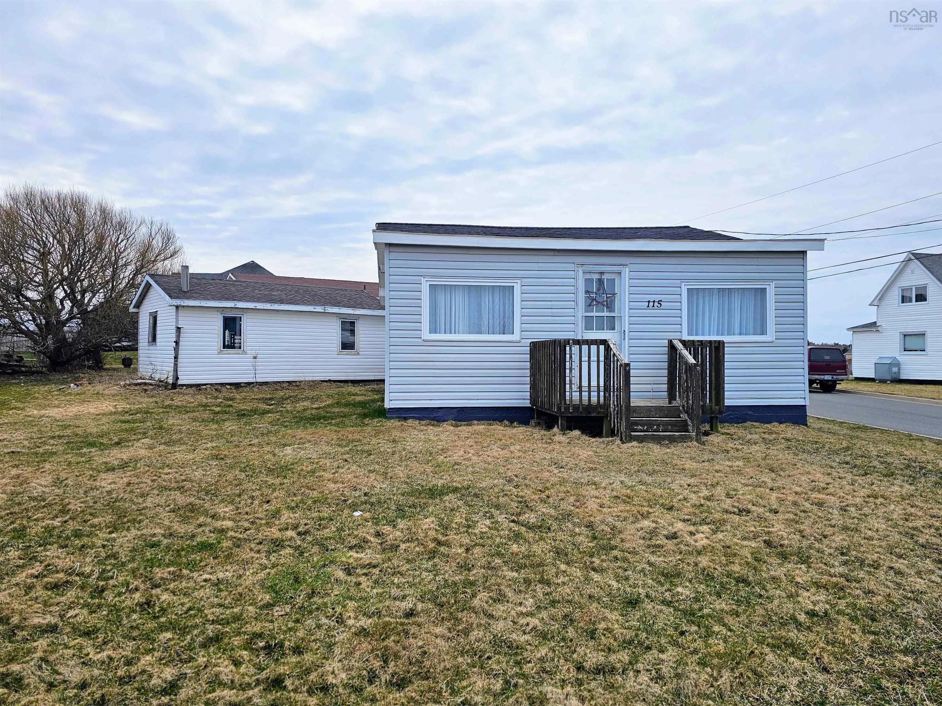 115 Connaught Avenue, Glace Bay Ns B1a 4r4, 2 Bedrooms Bedrooms, ,1 BathroomBathrooms,Residential,For Sale,Connaught,202508360